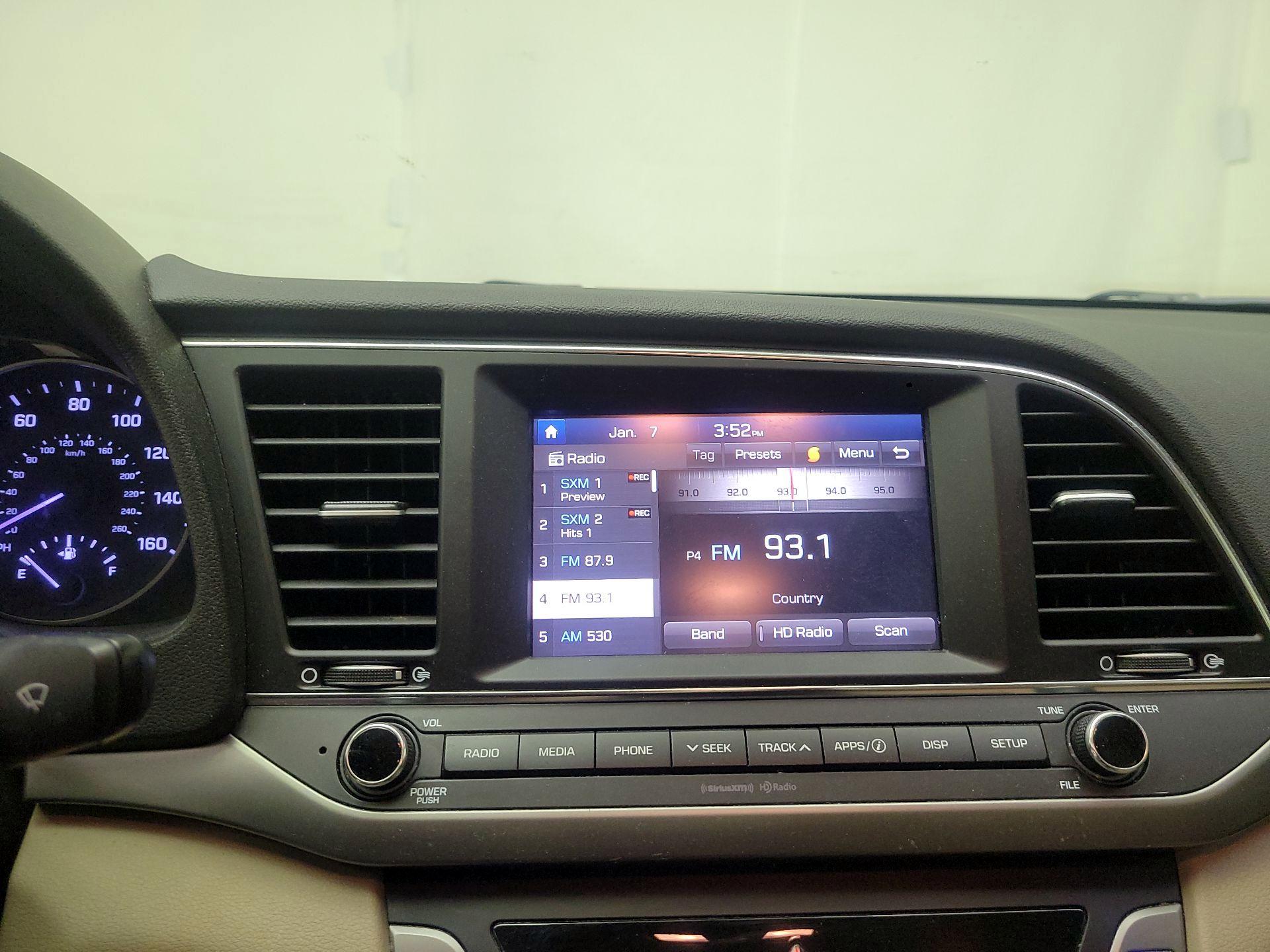 Thumbnail: 2017 Hyundai Elantra - 15