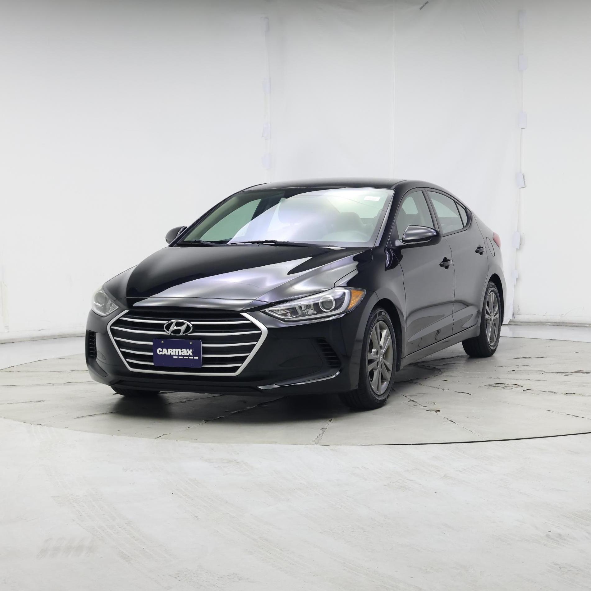 Thumbnail: 2017 Hyundai Elantra - 4