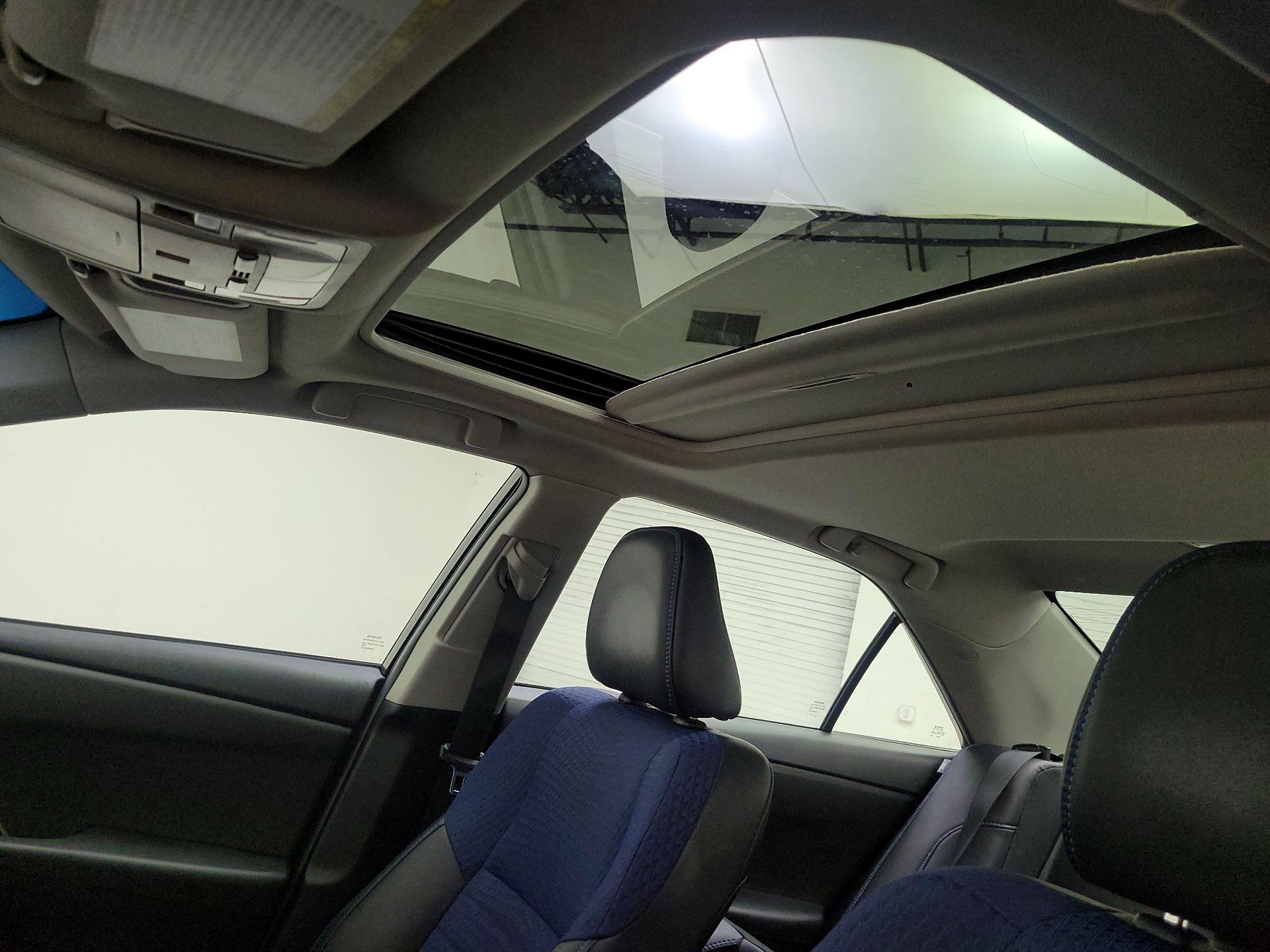 Thumbnail: 2016 Toyota Camry - 20