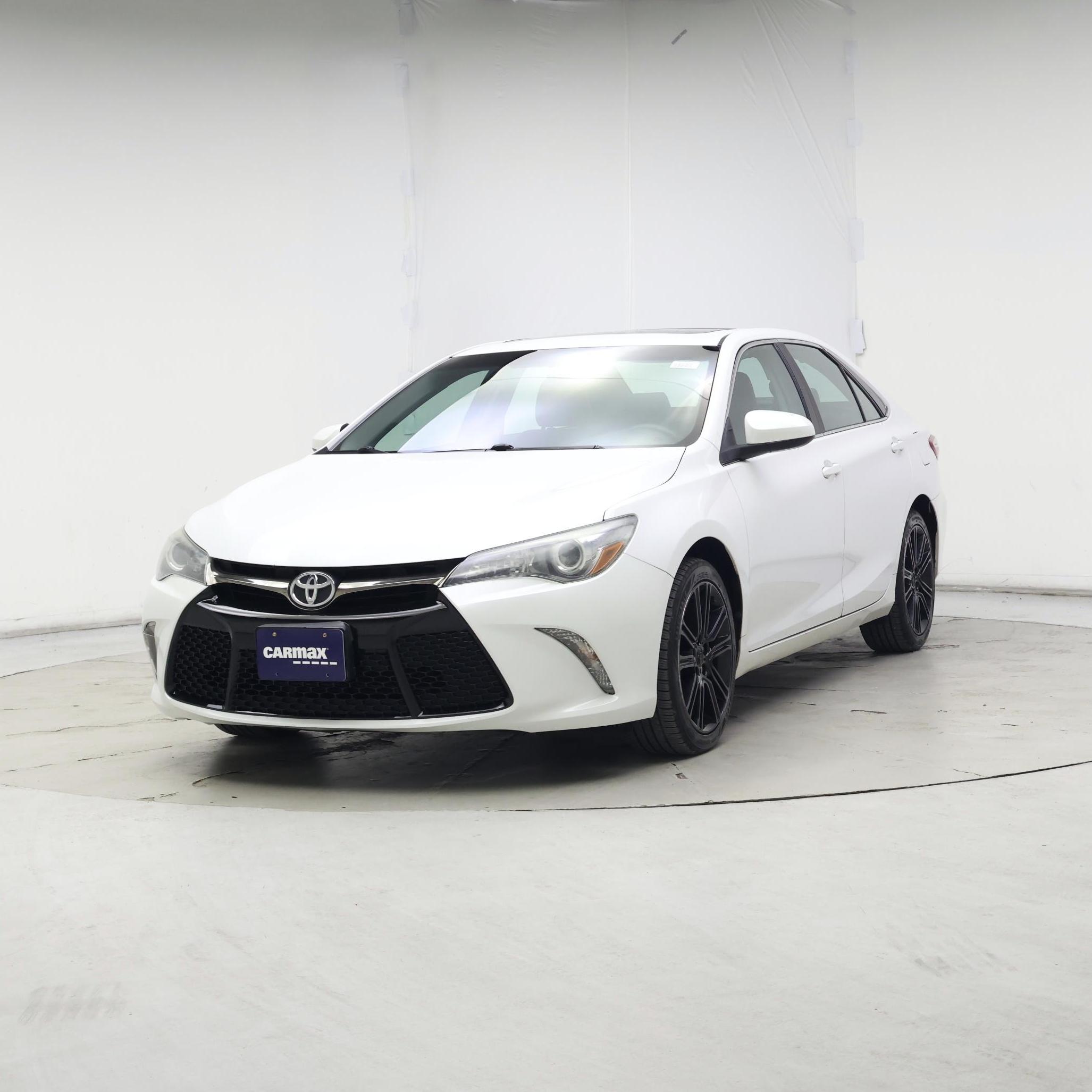 Thumbnail: 2016 Toyota Camry - 4