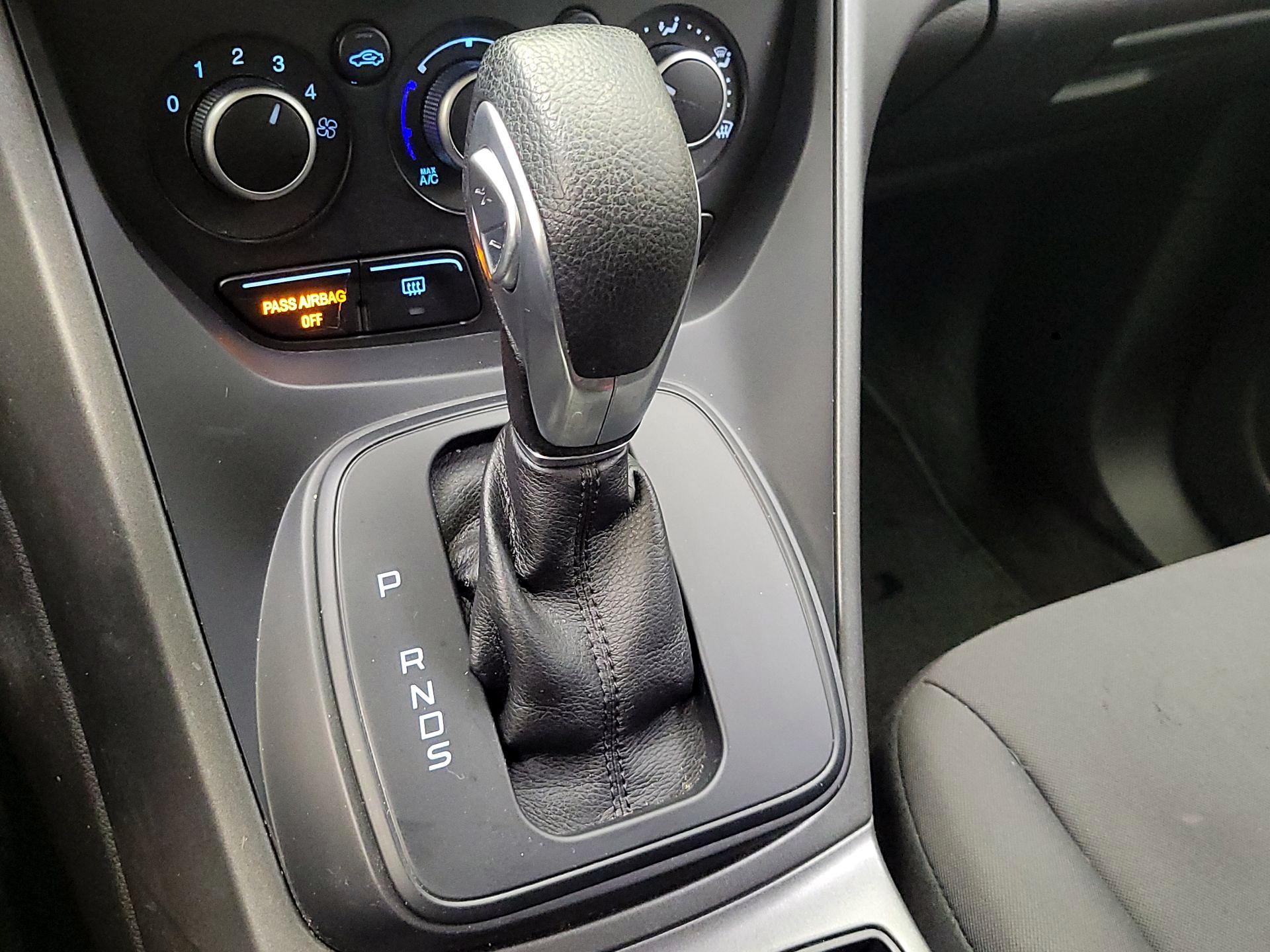 Thumbnail: 2016 Ford Escape - 17