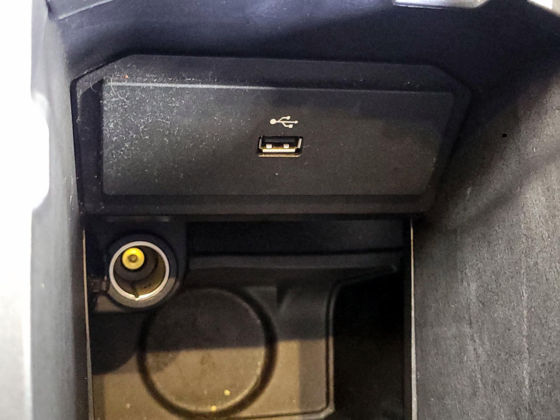 Thumbnail: 2016 Ford Escape - 18