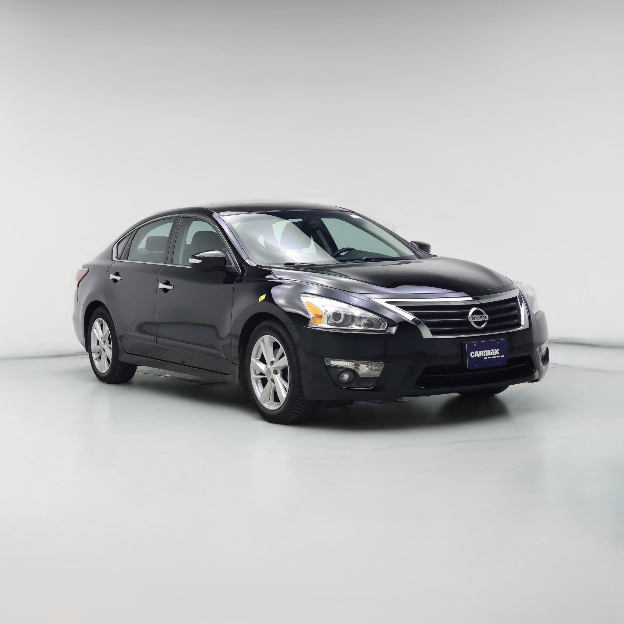 Thumbnail: 2015 Nissan Altima - 1