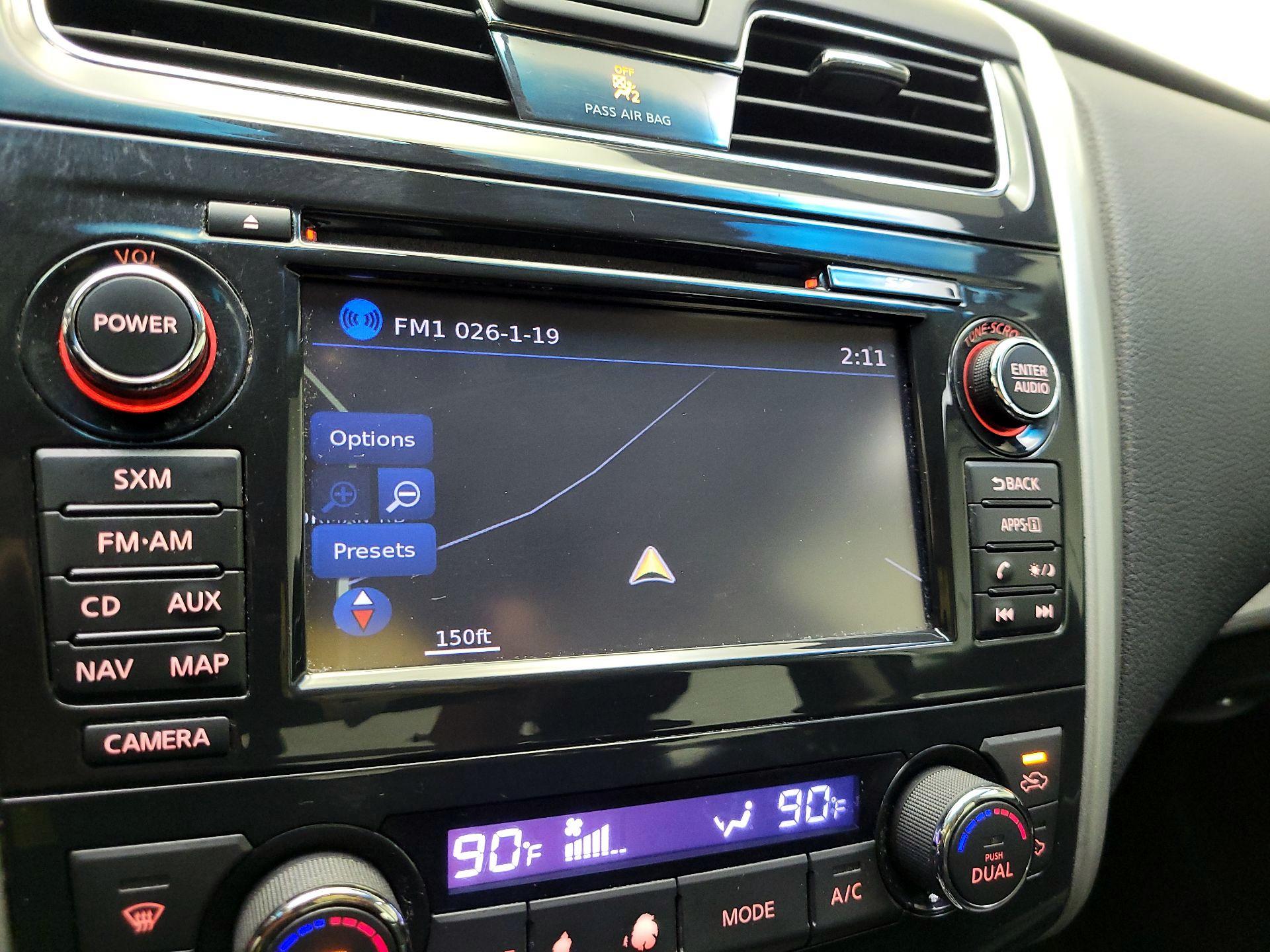 Thumbnail: 2015 Nissan Altima - 14