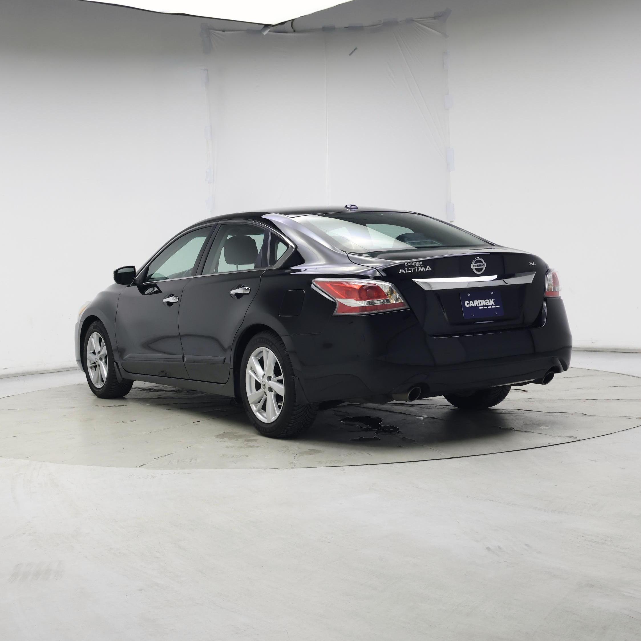 Thumbnail: 2015 Nissan Altima - 2