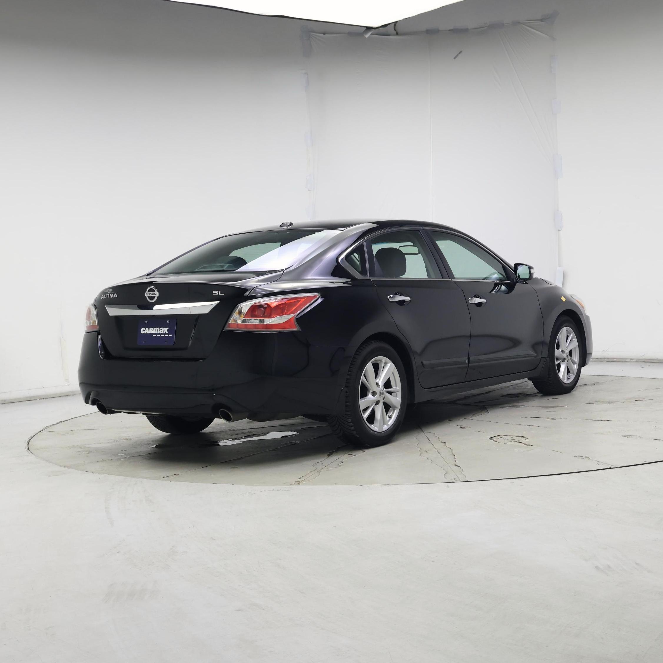 Thumbnail: 2015 Nissan Altima - 8