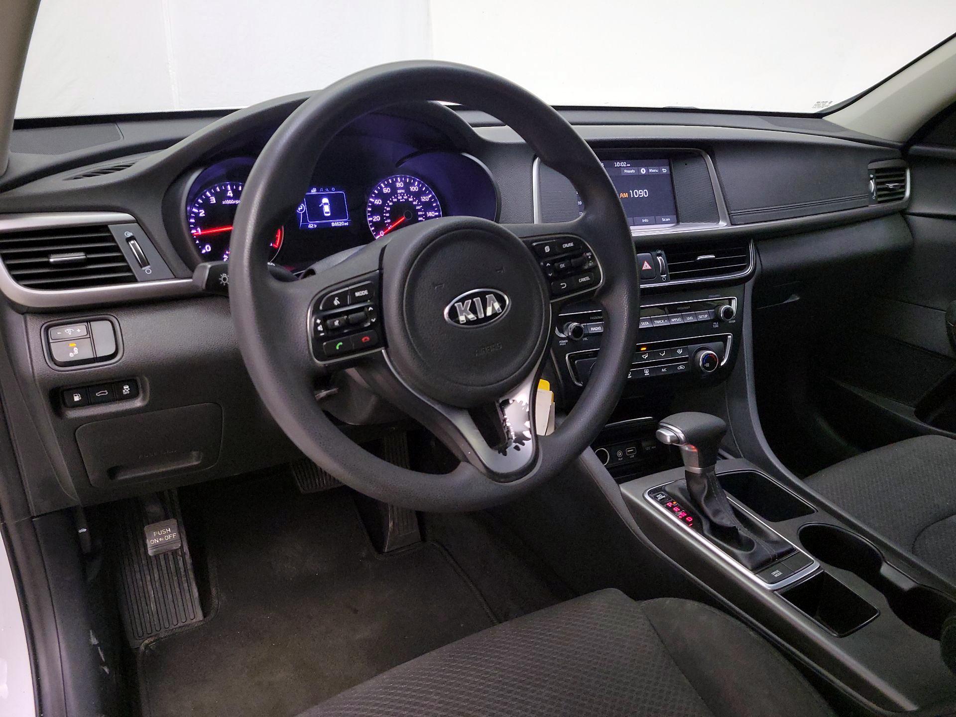 Thumbnail: 2018 Kia Optima - 9