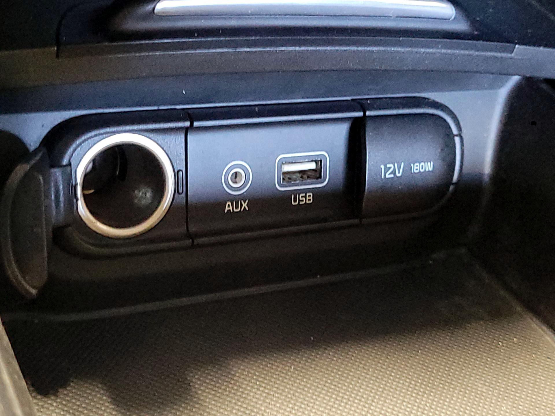 Thumbnail: 2018 Kia Optima - 18