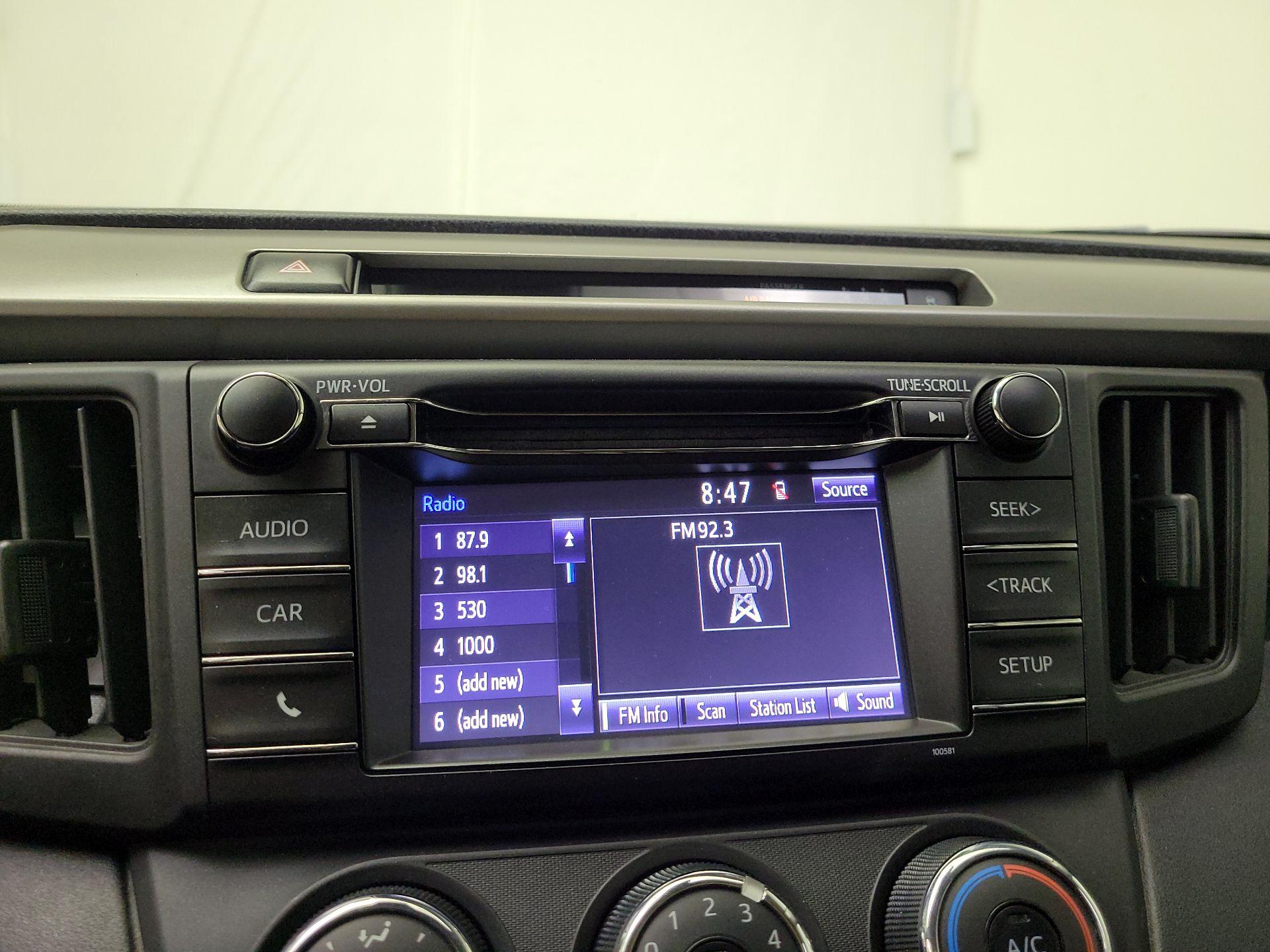 Thumbnail: 2017 Toyota RAV4 - 15