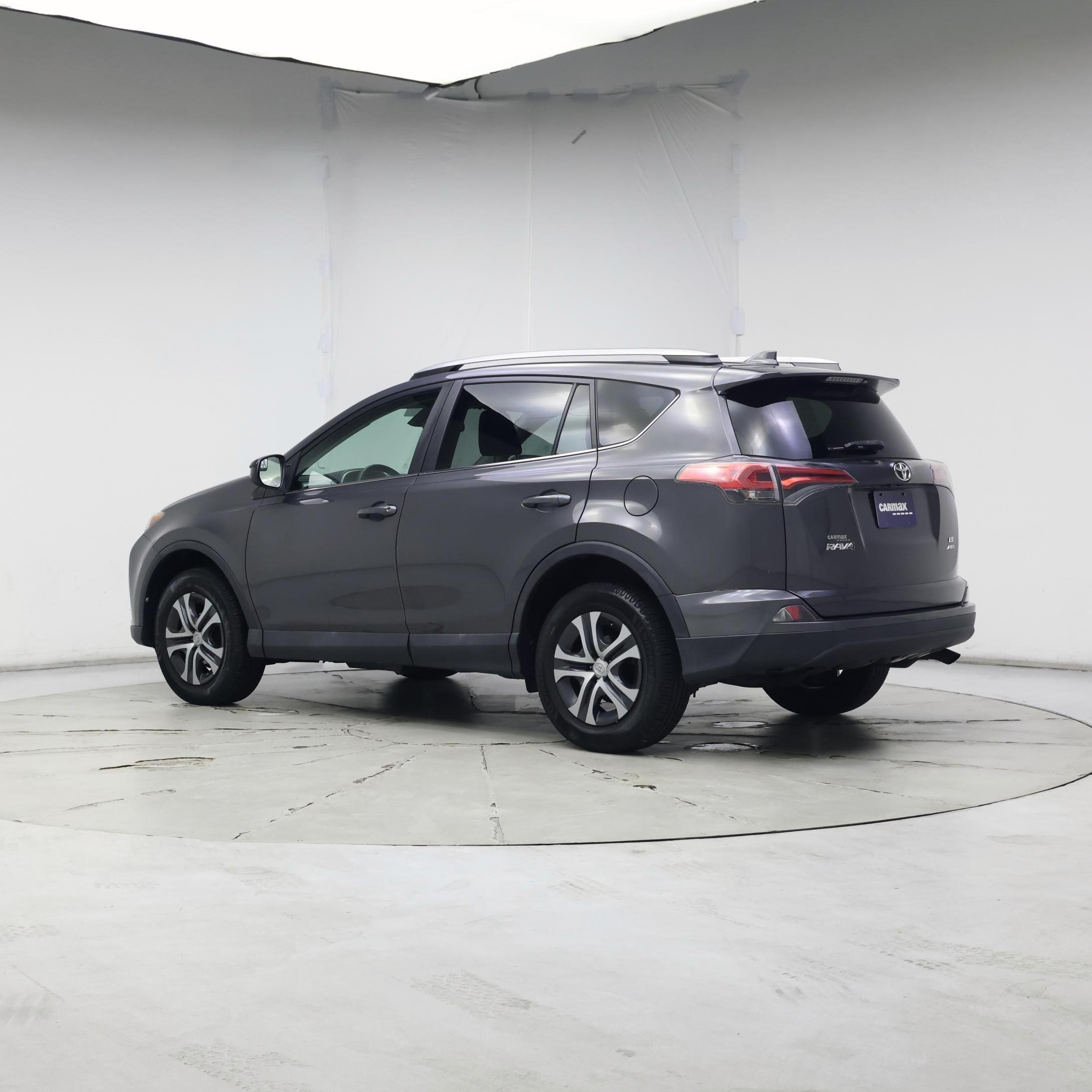 Thumbnail: 2017 Toyota RAV4 - 2