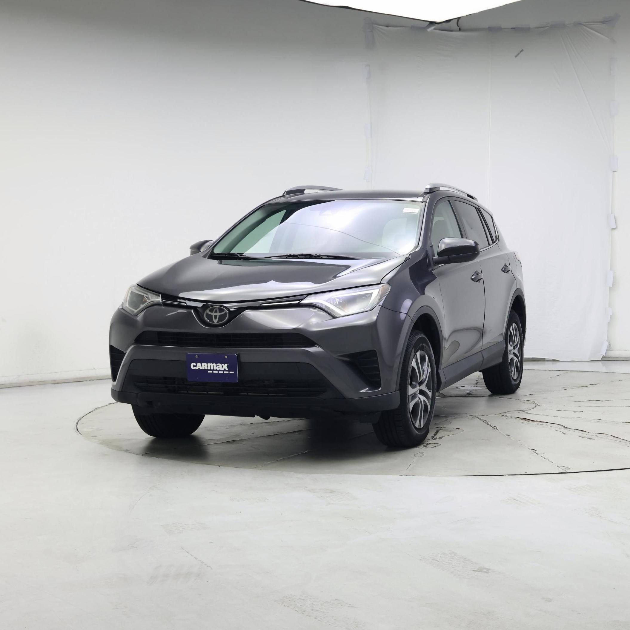 Thumbnail: 2017 Toyota RAV4 - 4