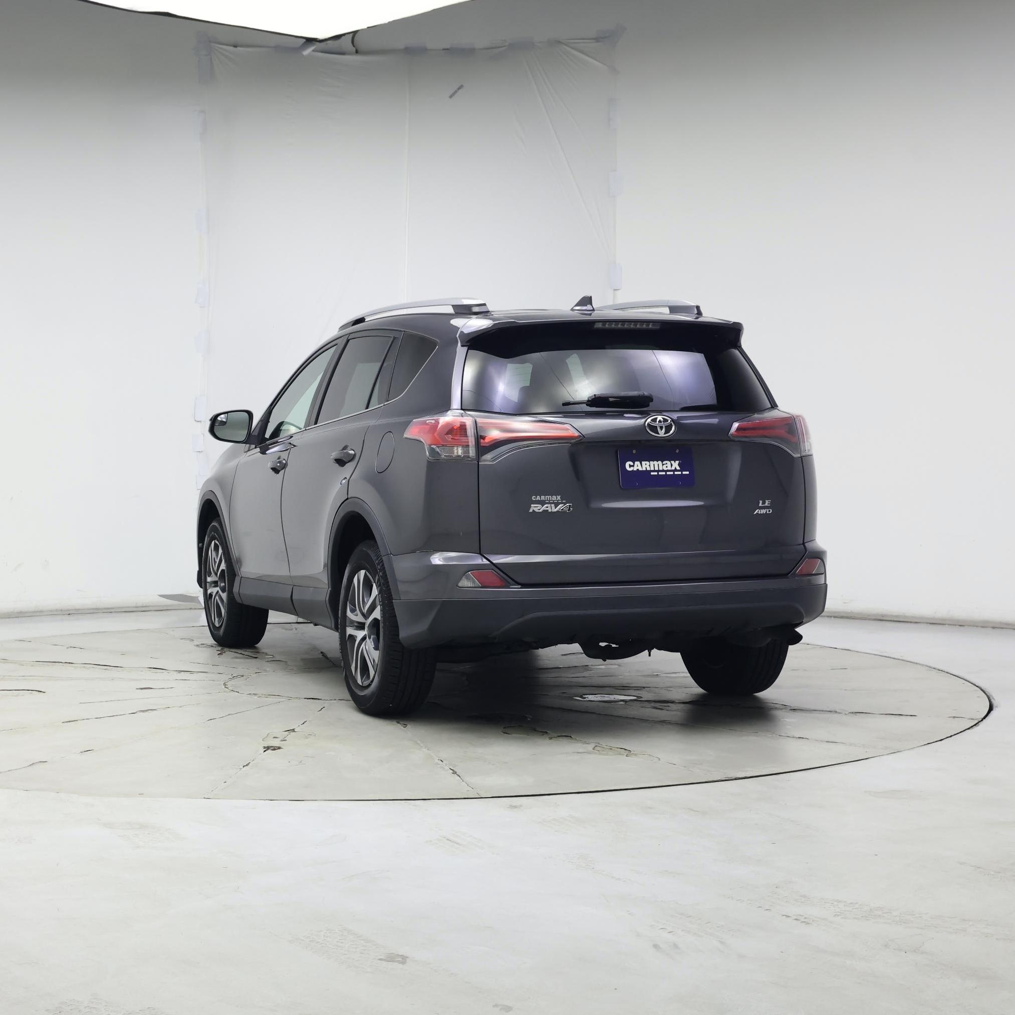 Thumbnail: 2017 Toyota RAV4 - 6