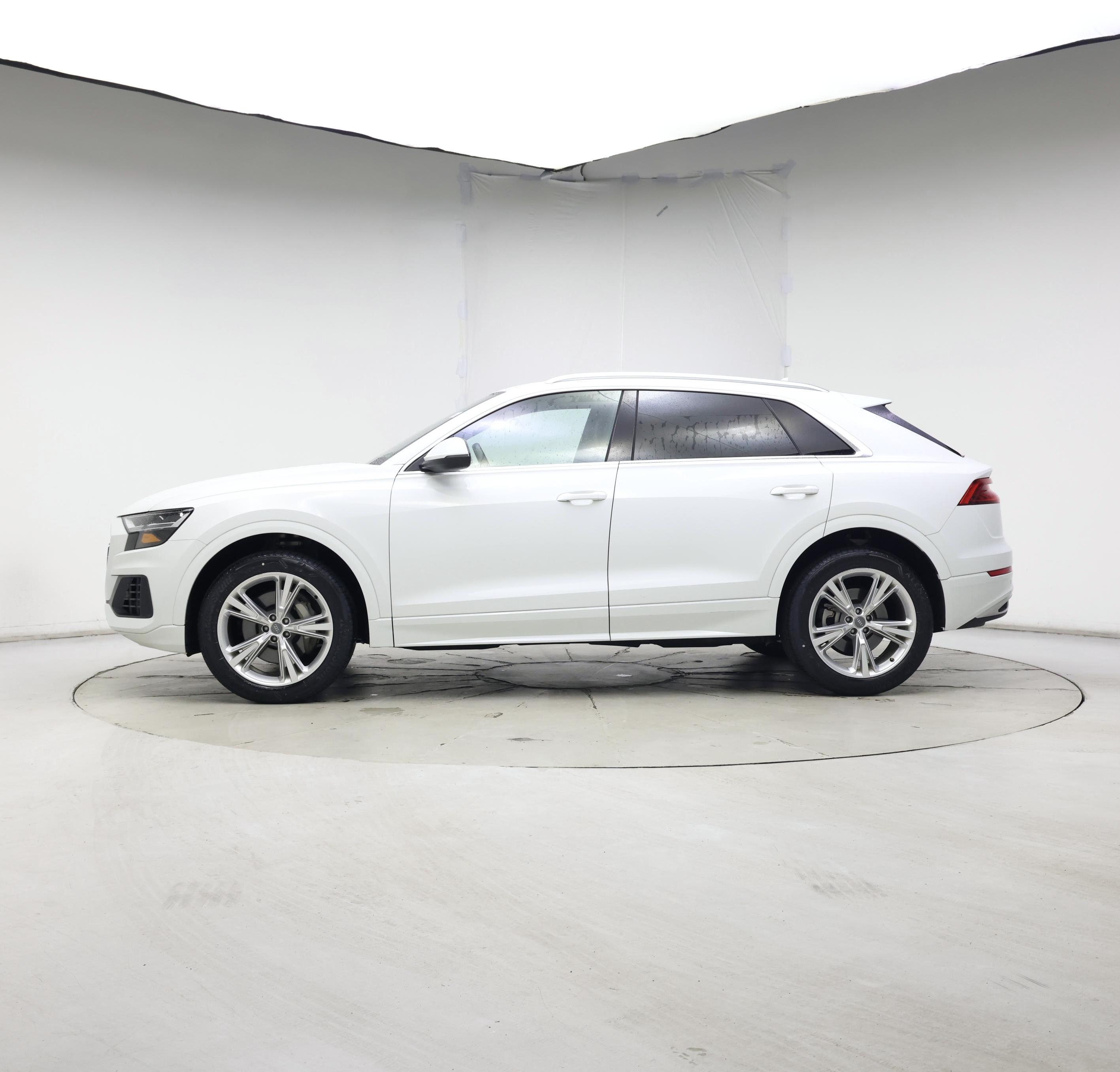 Thumbnail: 2019 Audi Q8 - 3