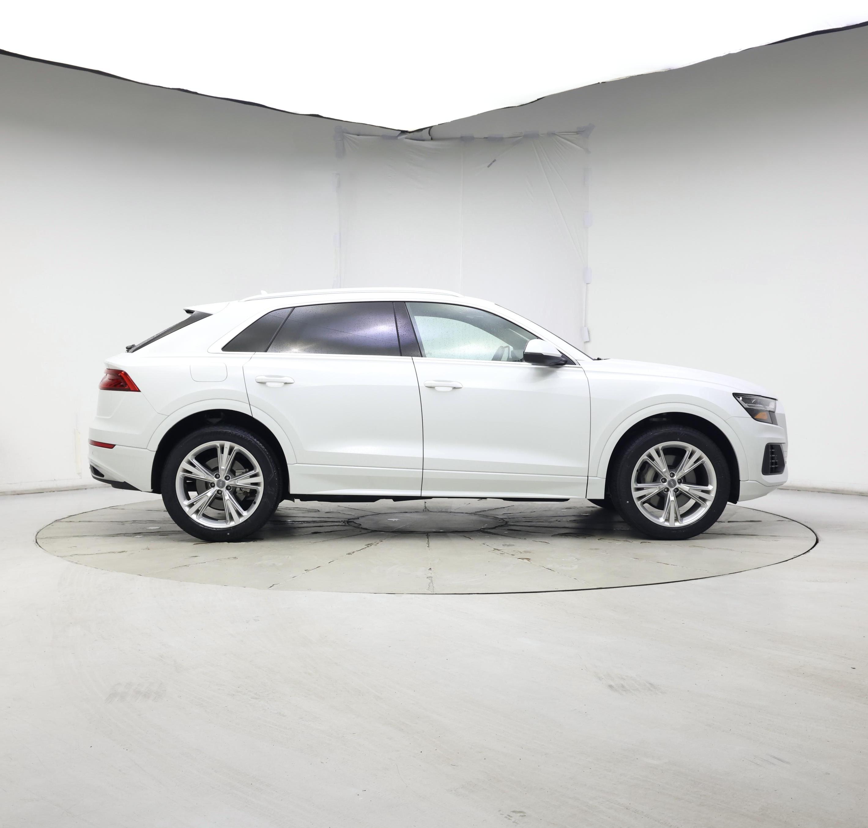 Thumbnail: 2019 Audi Q8 - 7