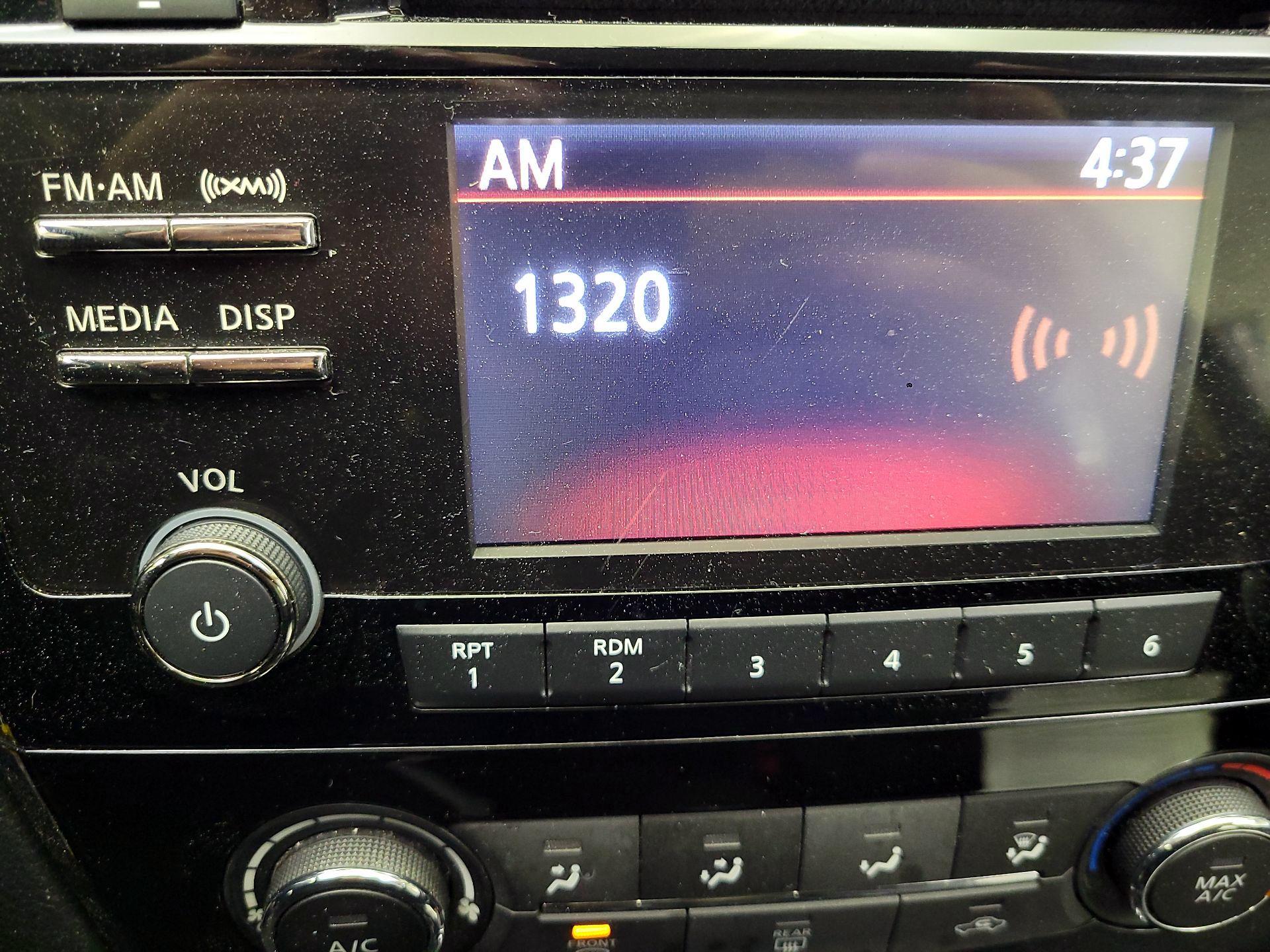 Thumbnail: 2016 Nissan Rogue - 15