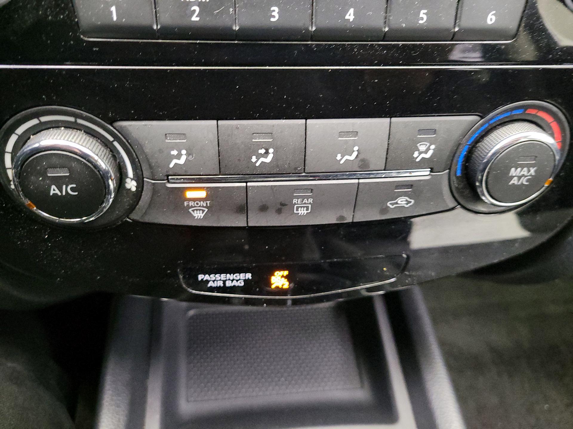 Thumbnail: 2016 Nissan Rogue - 16