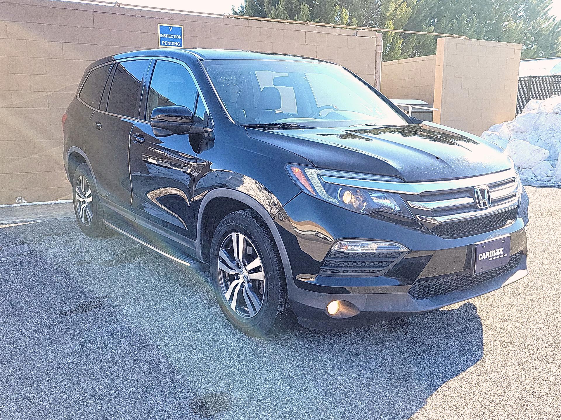 Thumbnail: 2017 Honda Pilot - 1