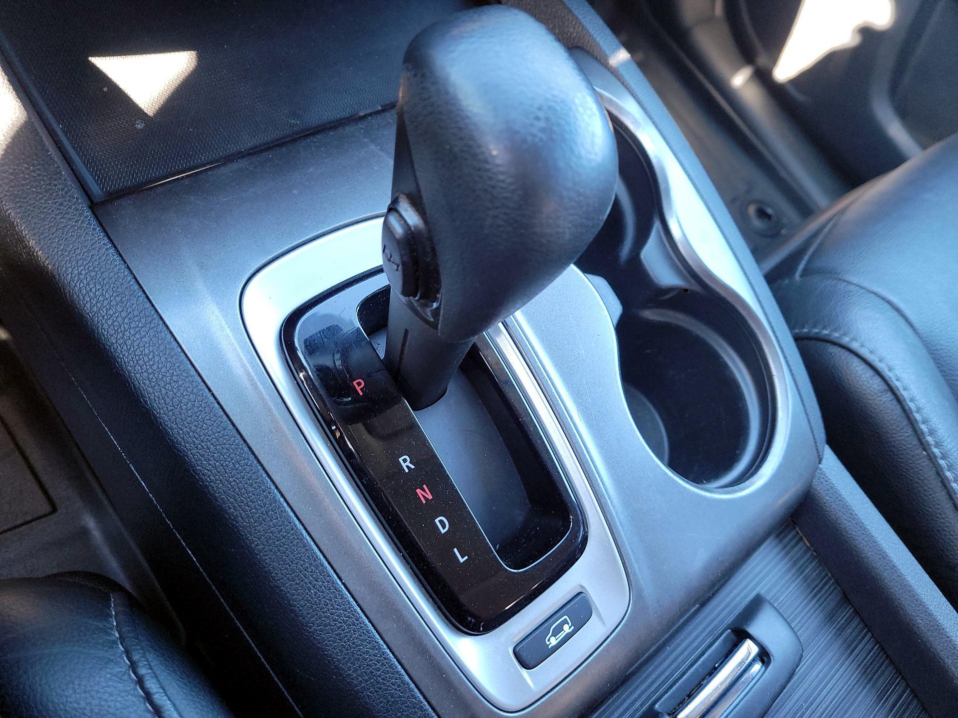 Thumbnail: 2017 Honda Pilot - 15