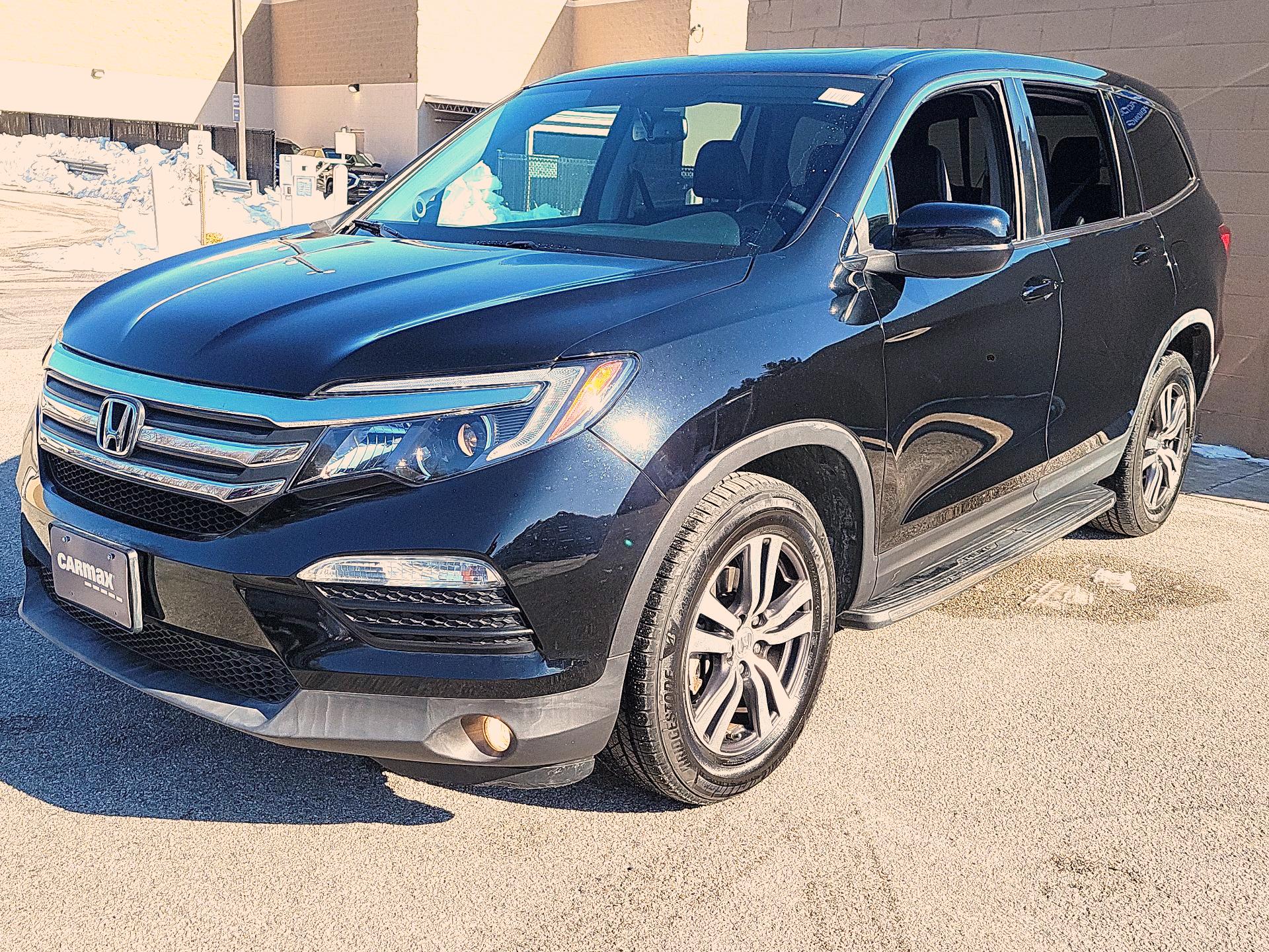 Thumbnail: 2017 Honda Pilot - 3