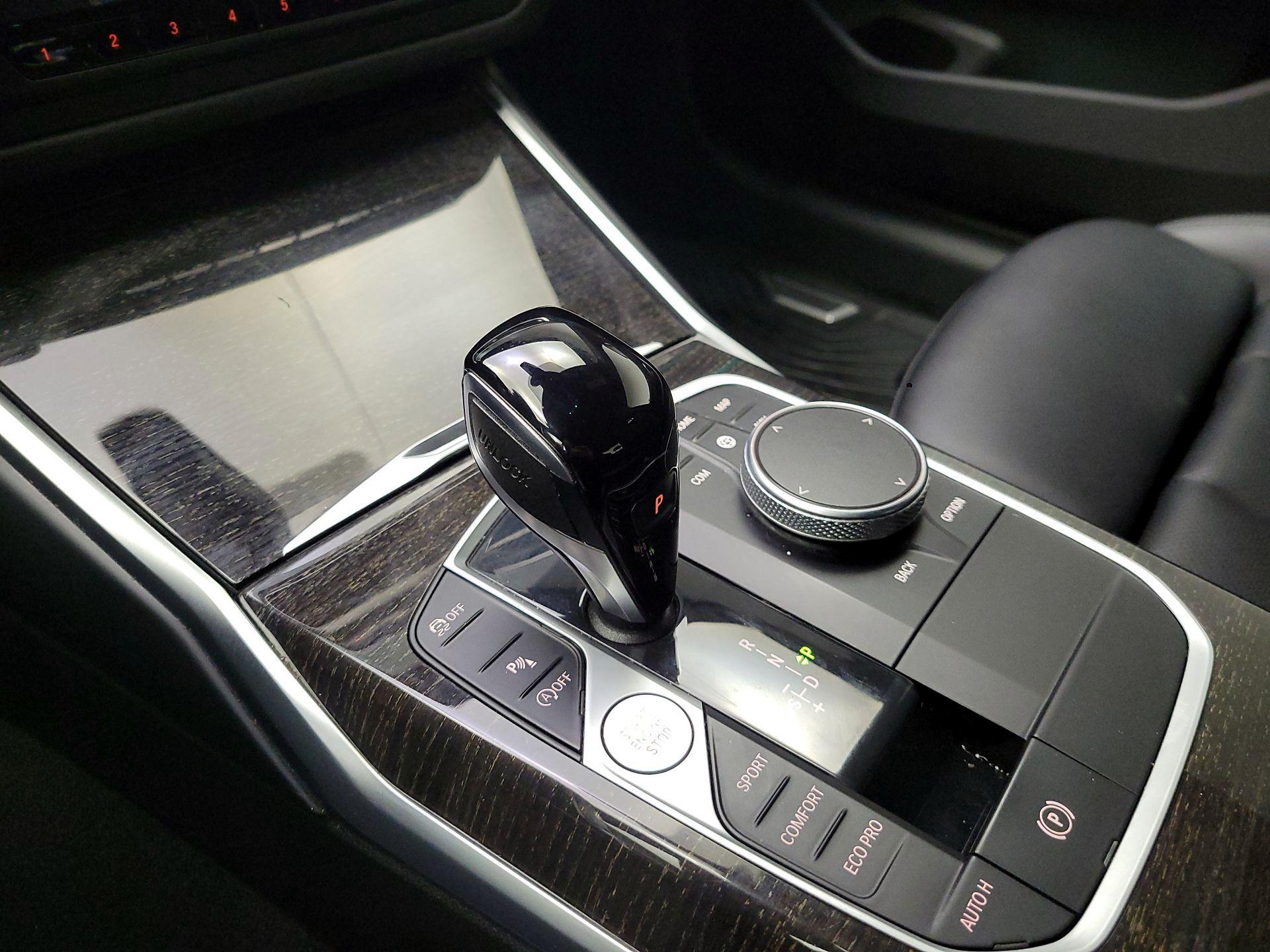 Thumbnail: 2022 BMW 3 Series - 18