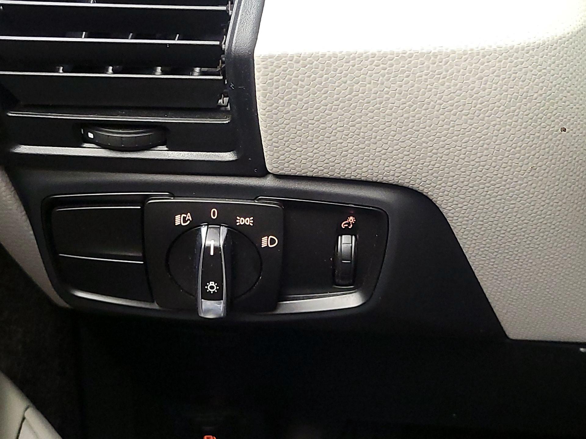 Thumbnail: 2016 BMW i3 - 13