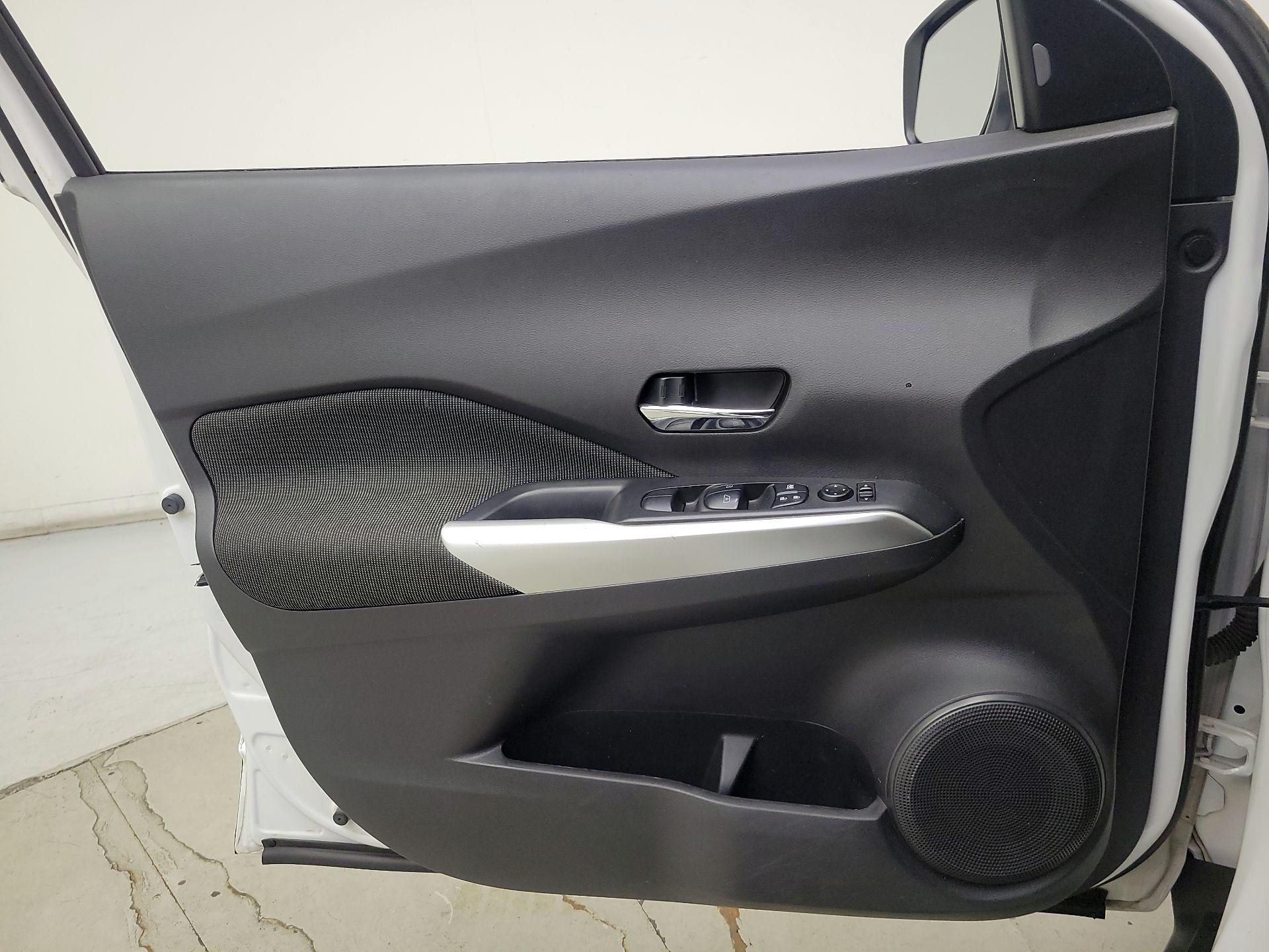 Thumbnail: 2019 Nissan Kicks - 12