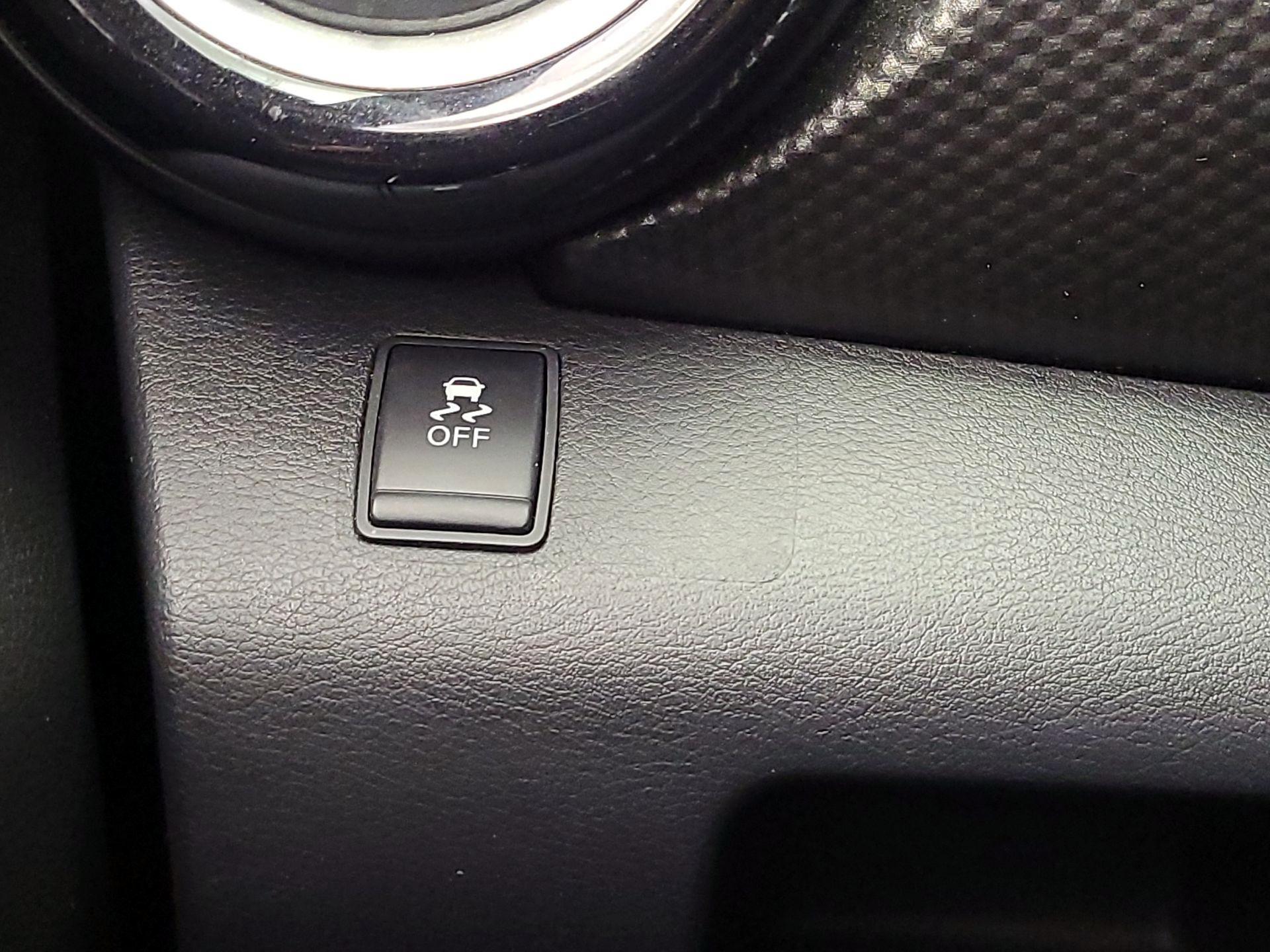 Thumbnail: 2019 Nissan Kicks - 13