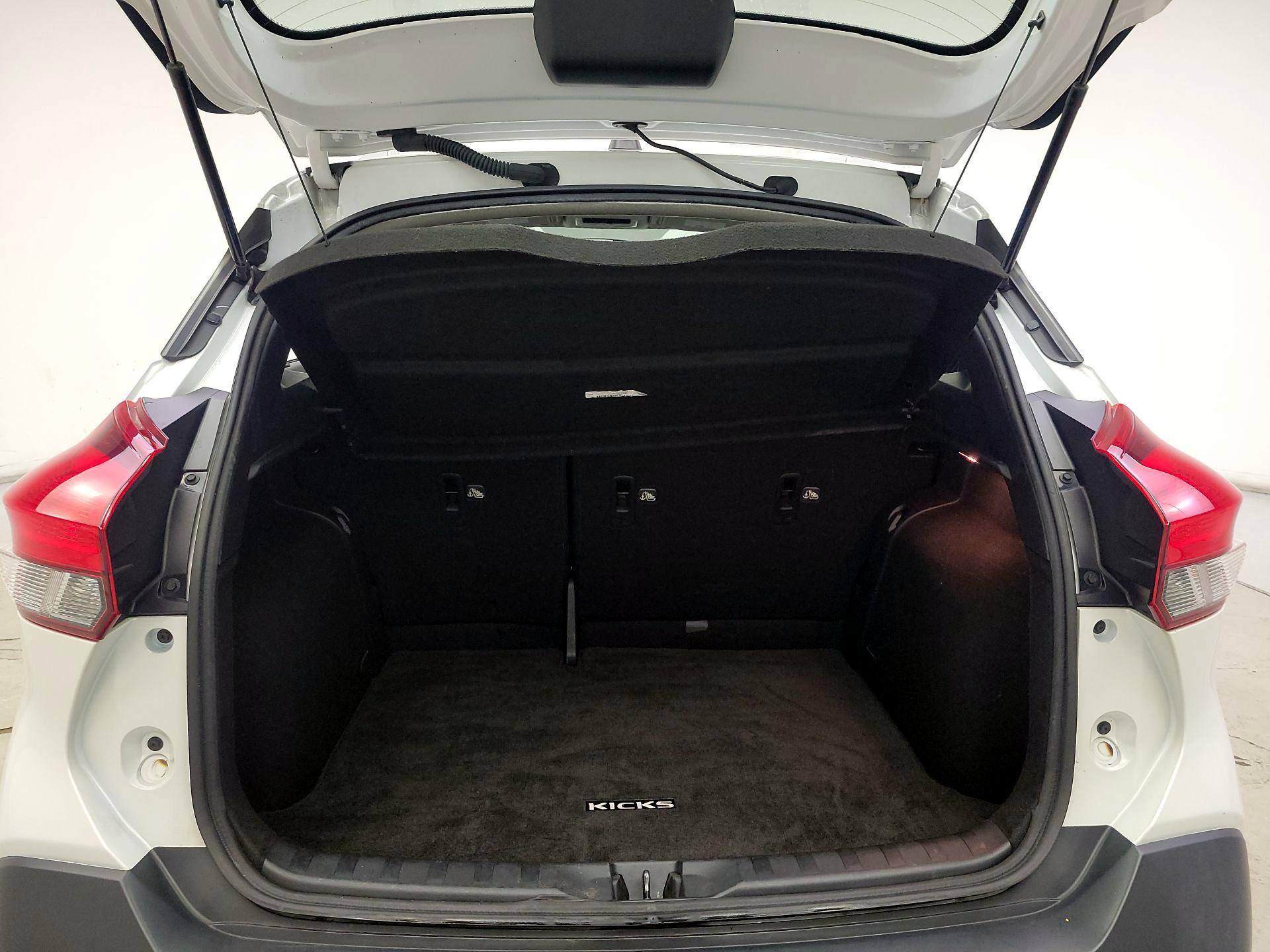 Thumbnail: 2019 Nissan Kicks - 20