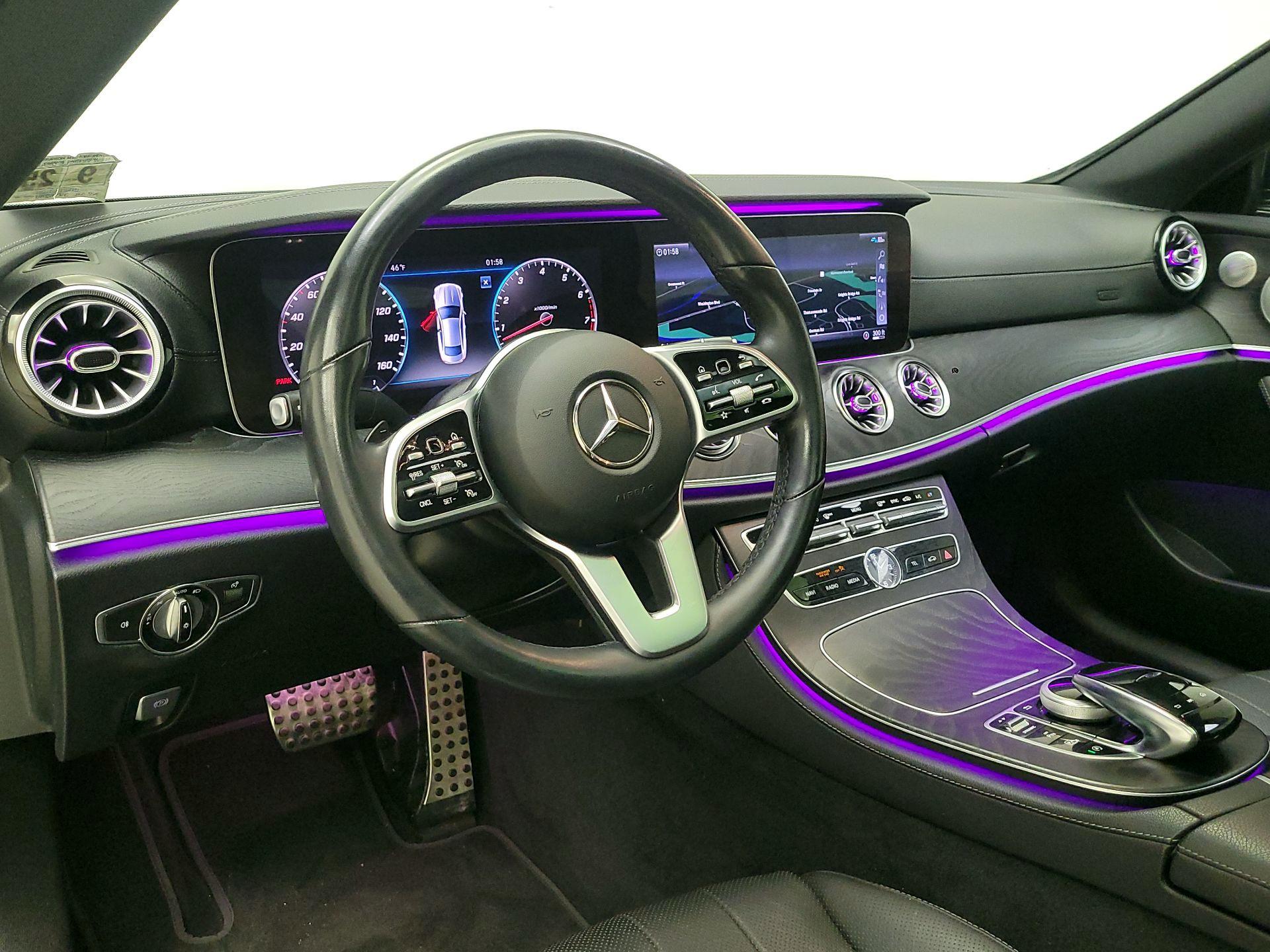 Thumbnail: 2020 Mercedes-Benz E-Class - 9