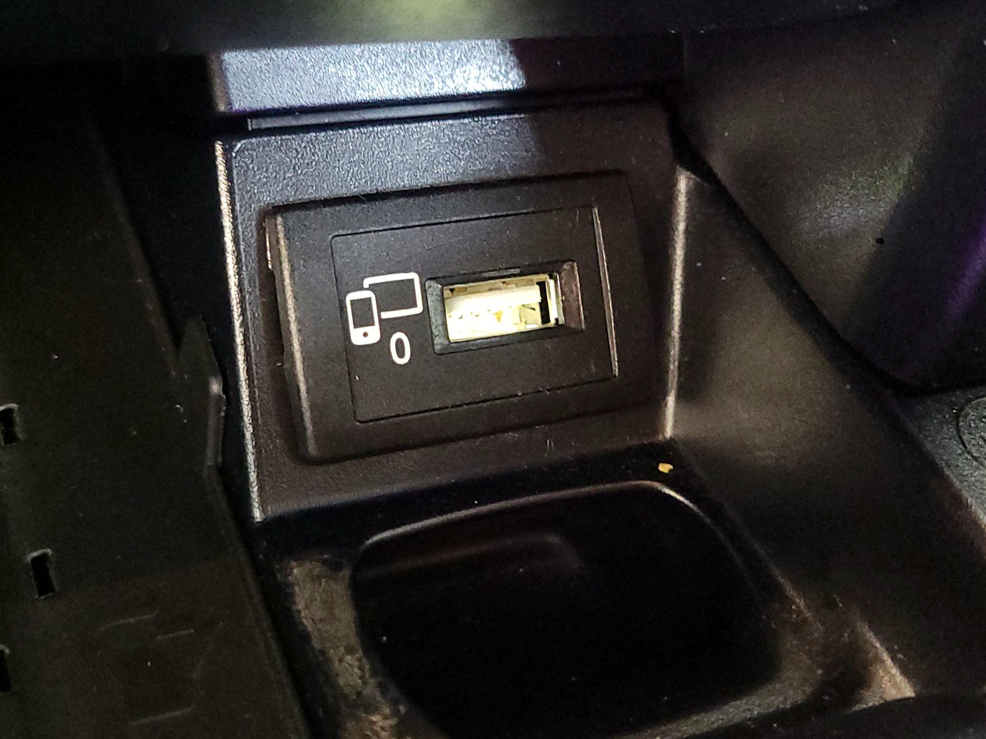 Thumbnail: 2020 Mercedes-Benz E-Class - 19