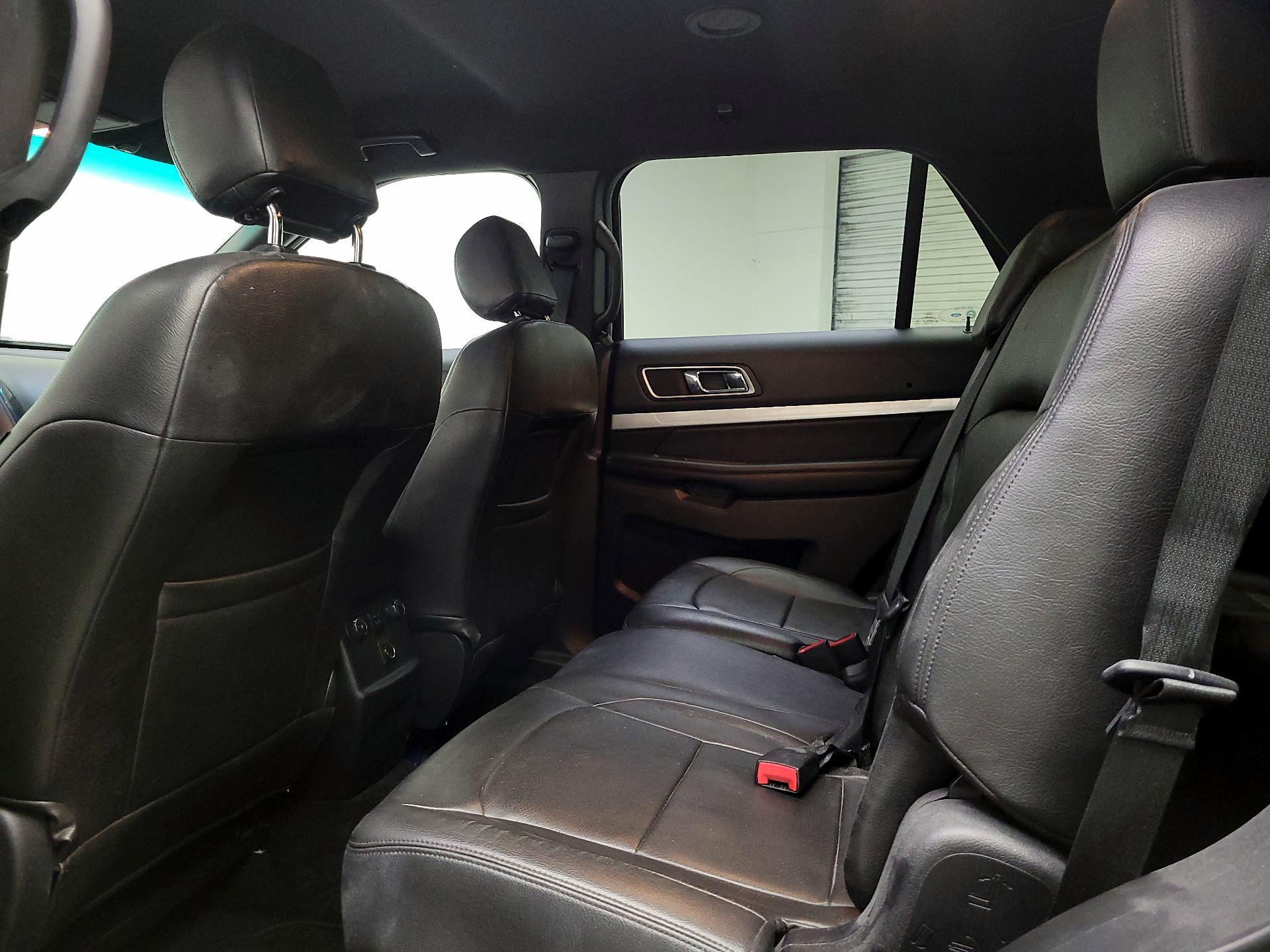 Thumbnail: 2016 Ford Explorer - 19