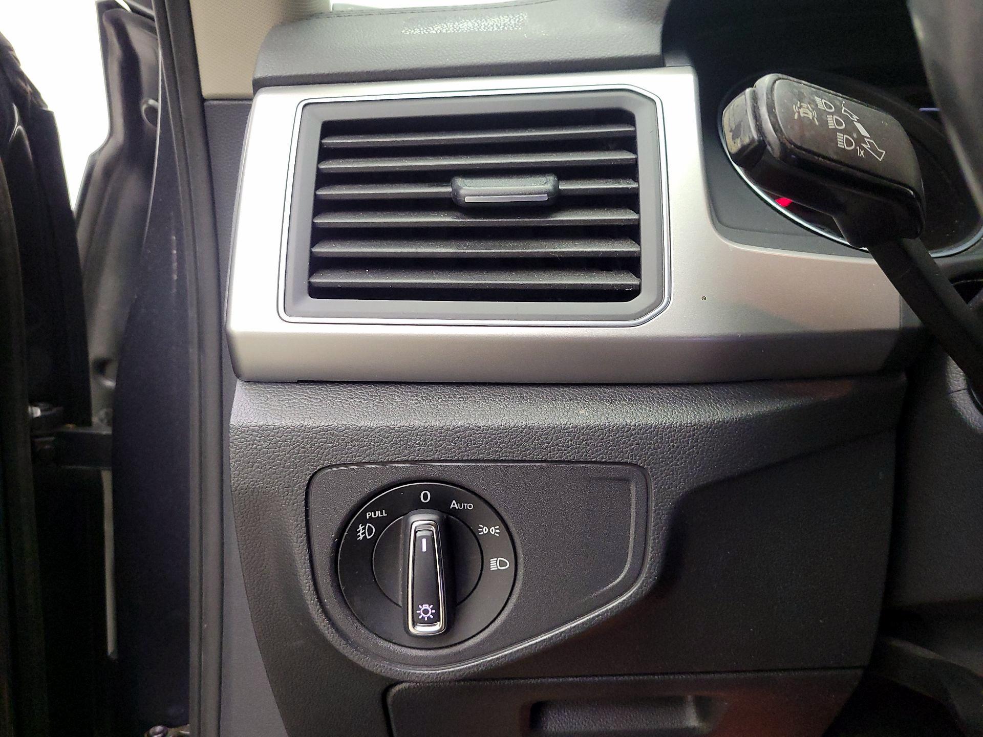 Thumbnail: 2018 Volkswagen Atlas - 13