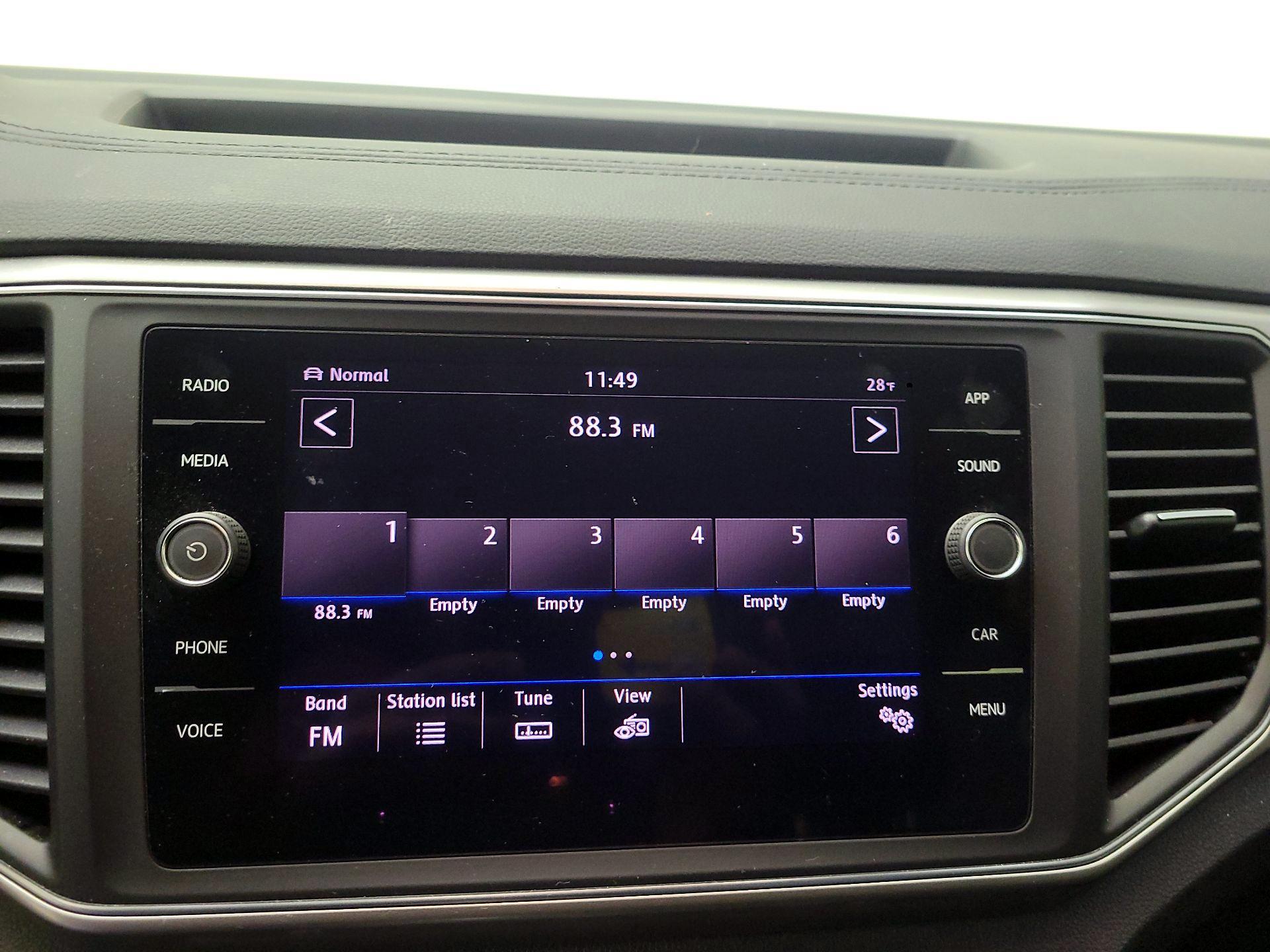 Thumbnail: 2018 Volkswagen Atlas - 15