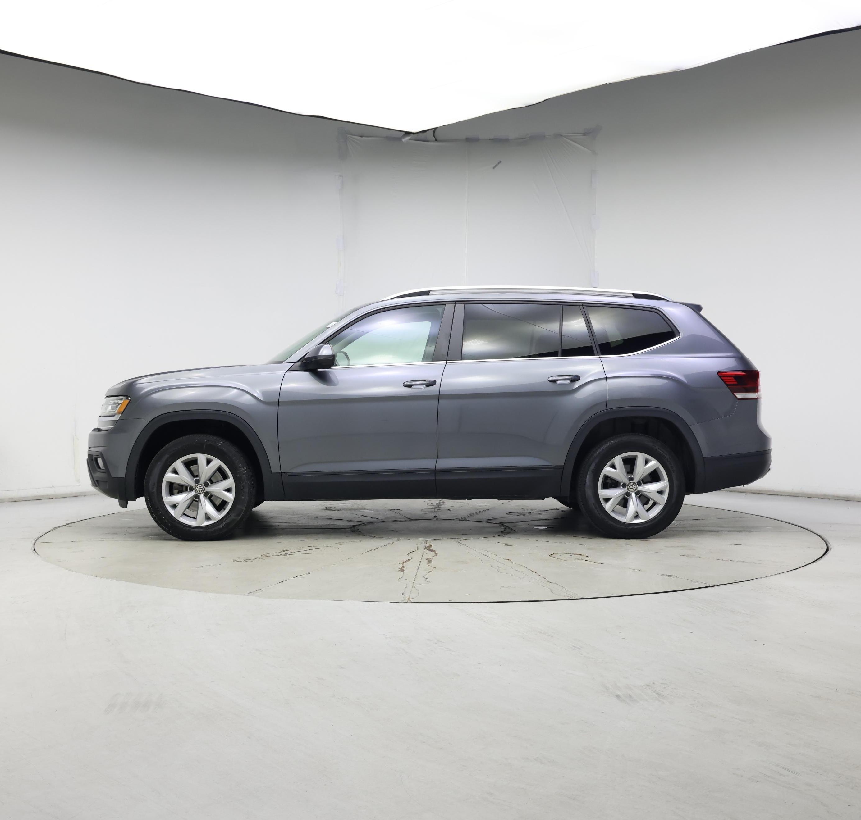 Thumbnail: 2018 Volkswagen Atlas - 3