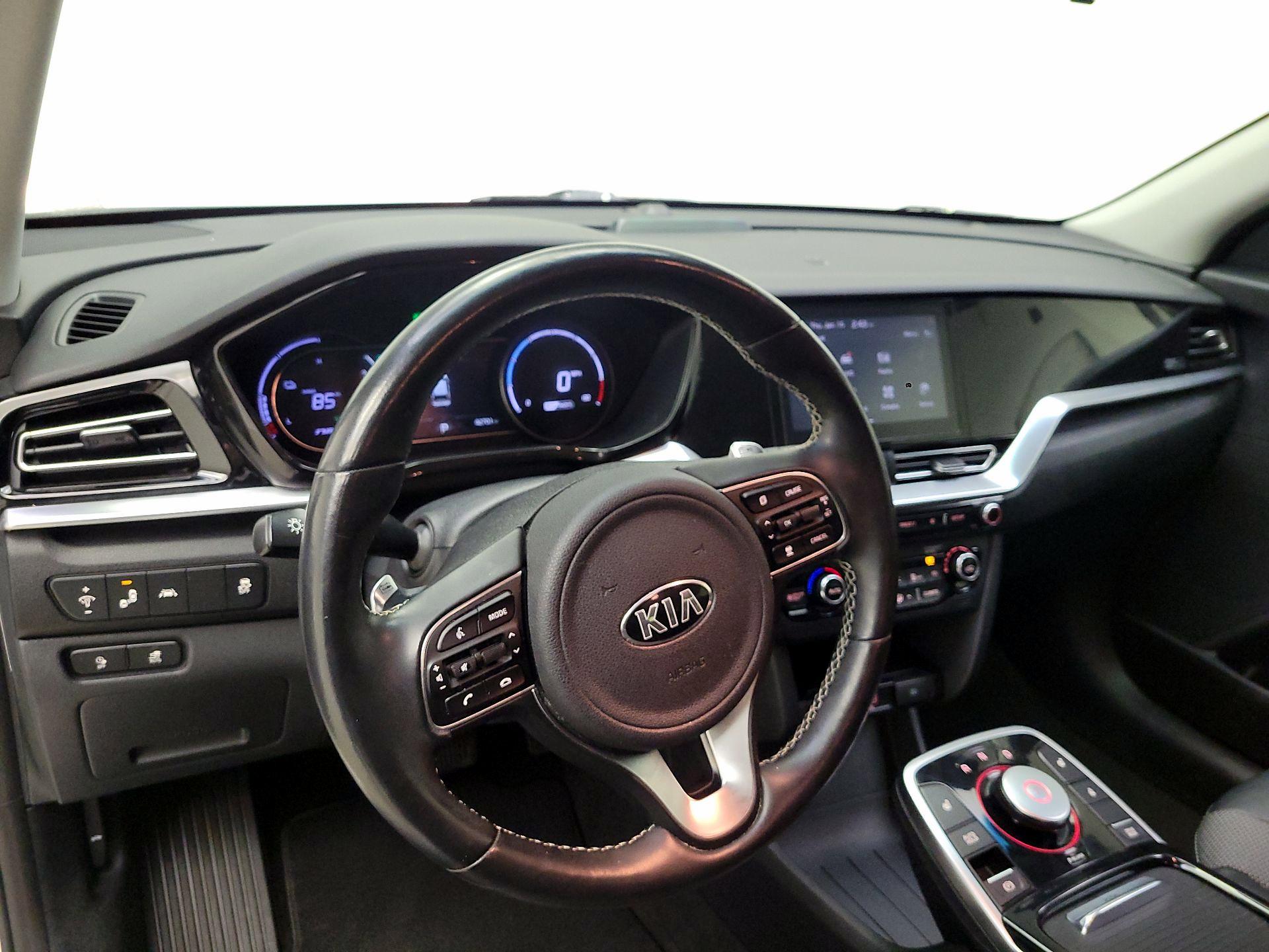 Thumbnail: 2021 Kia Niro - 9