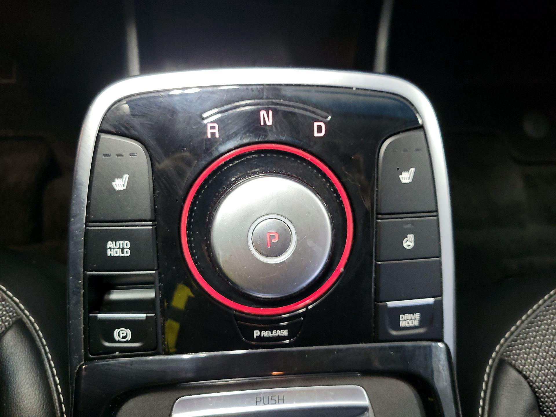 Thumbnail: 2021 Kia Niro - 17