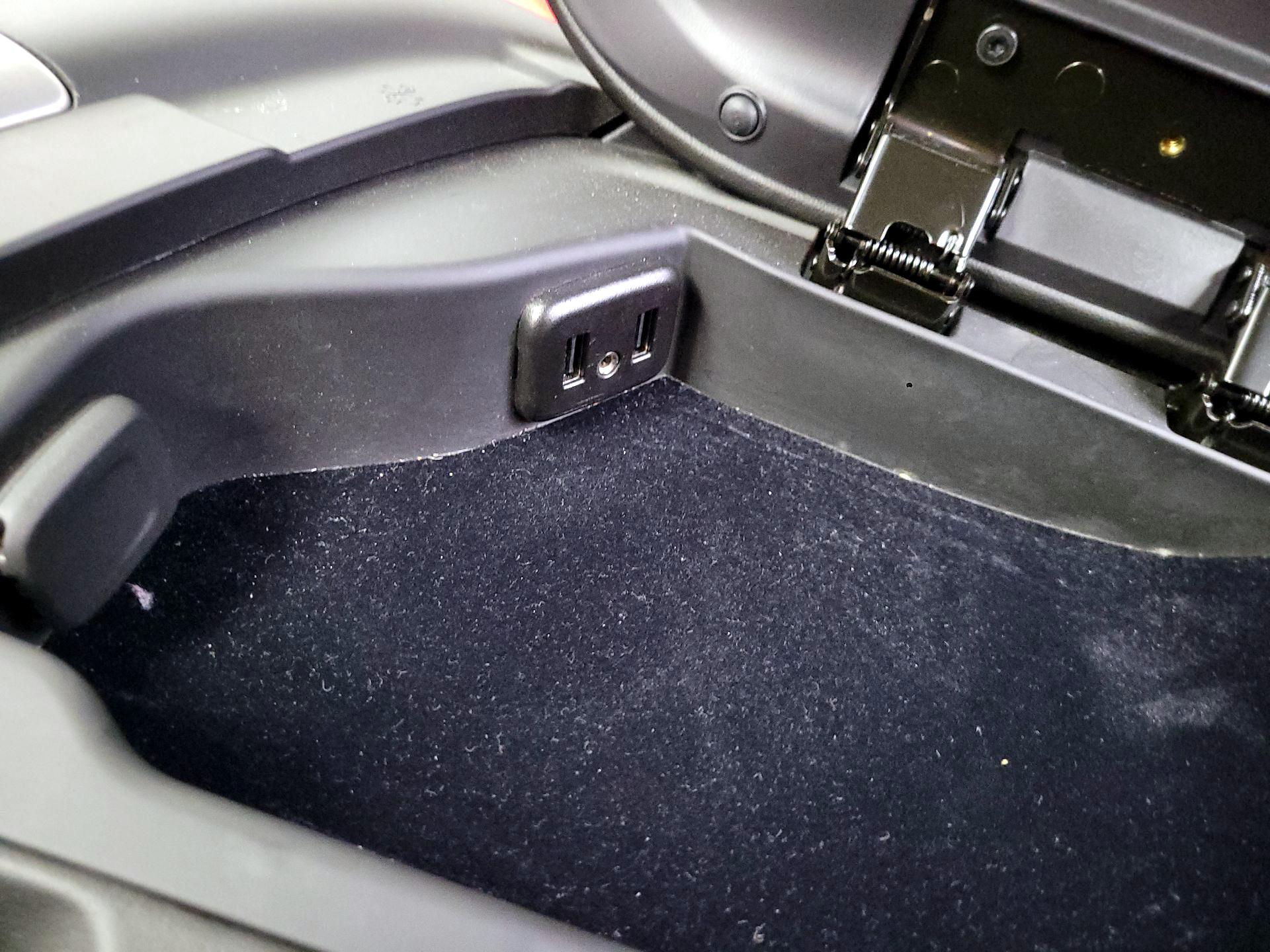 Thumbnail: 2019 Chevrolet Corvette - 19