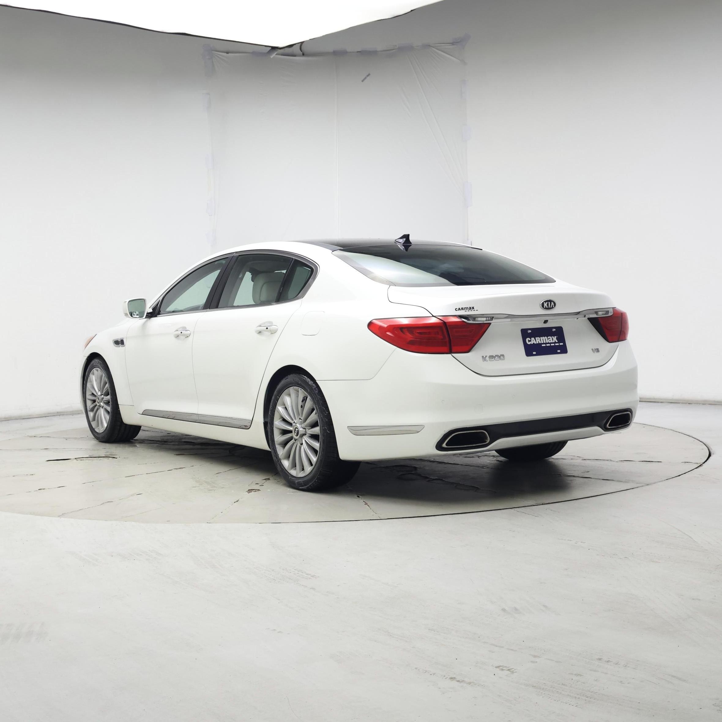 Thumbnail: 2015 Kia K900 - 2