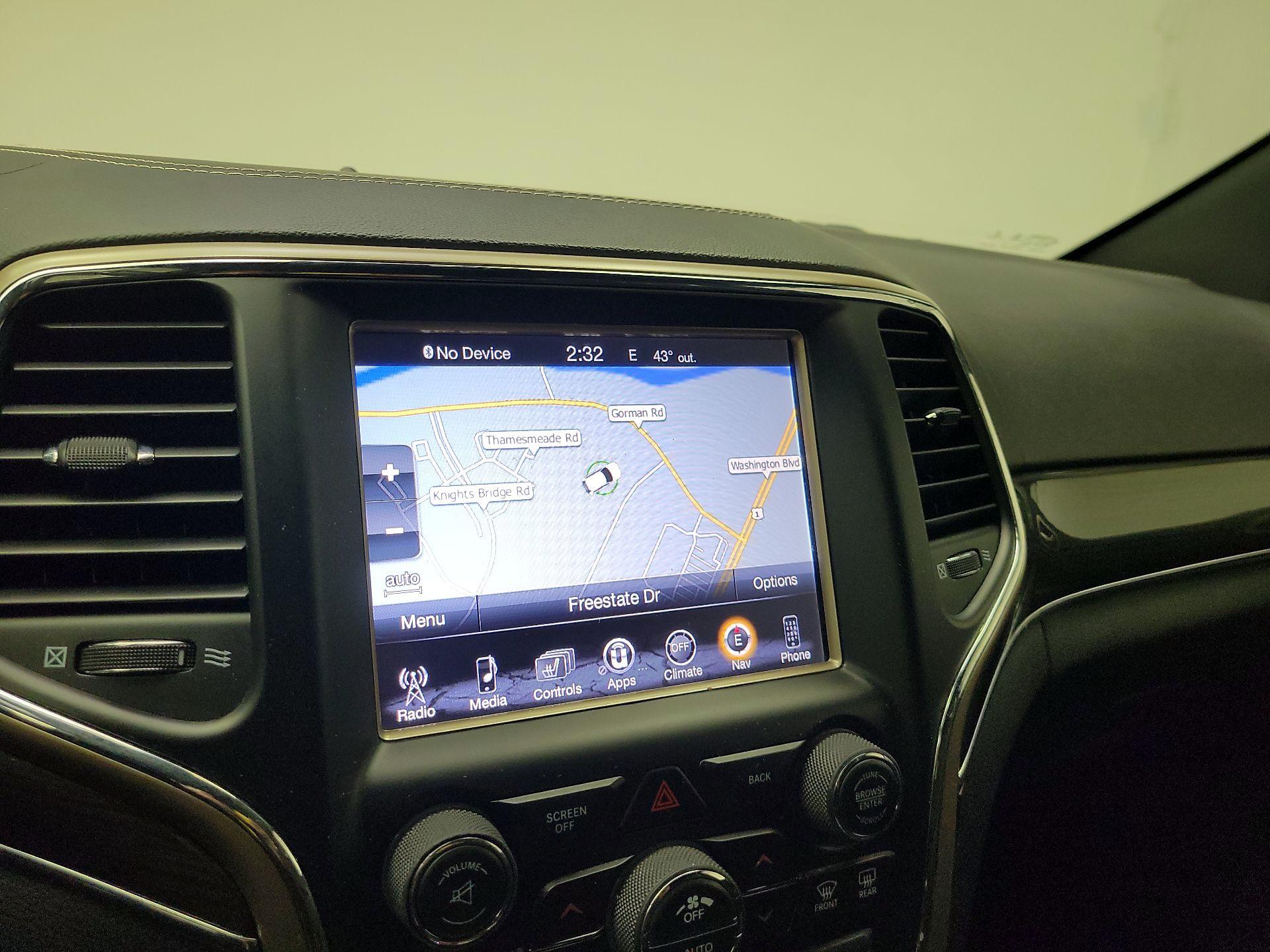 Thumbnail: 2017 Jeep Grand Cherokee - 14