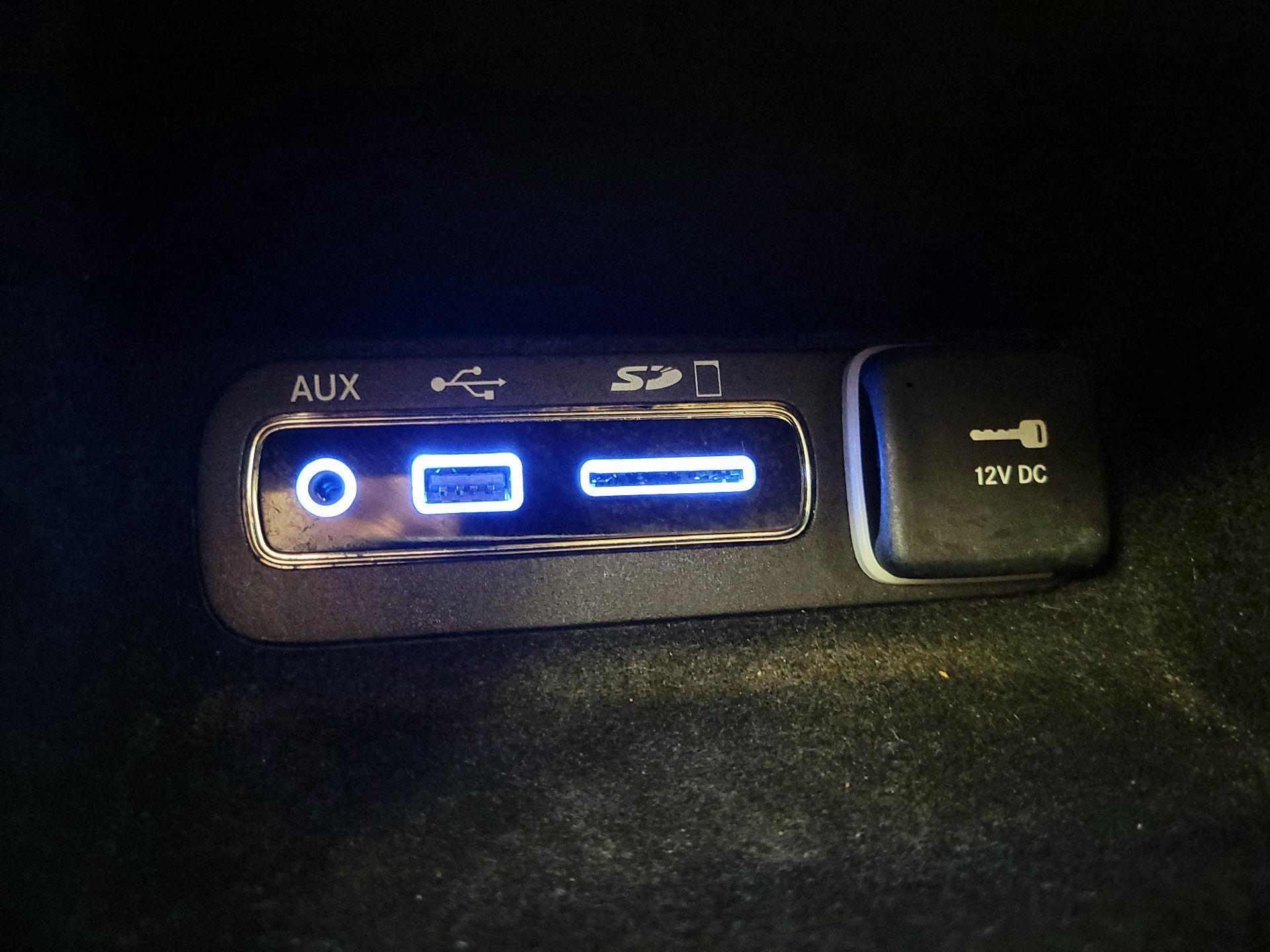 Thumbnail: 2017 Jeep Grand Cherokee - 19