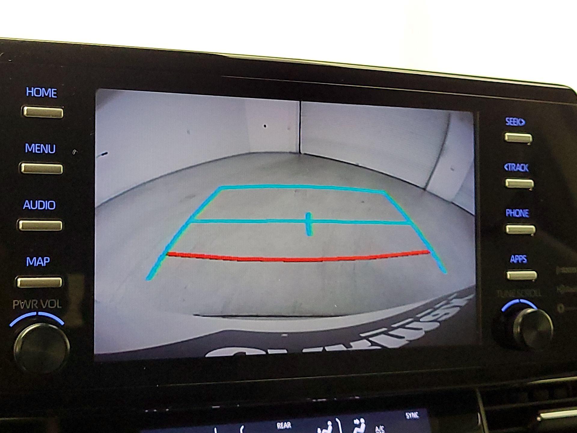 Thumbnail: 2021 Toyota Sienna - 14