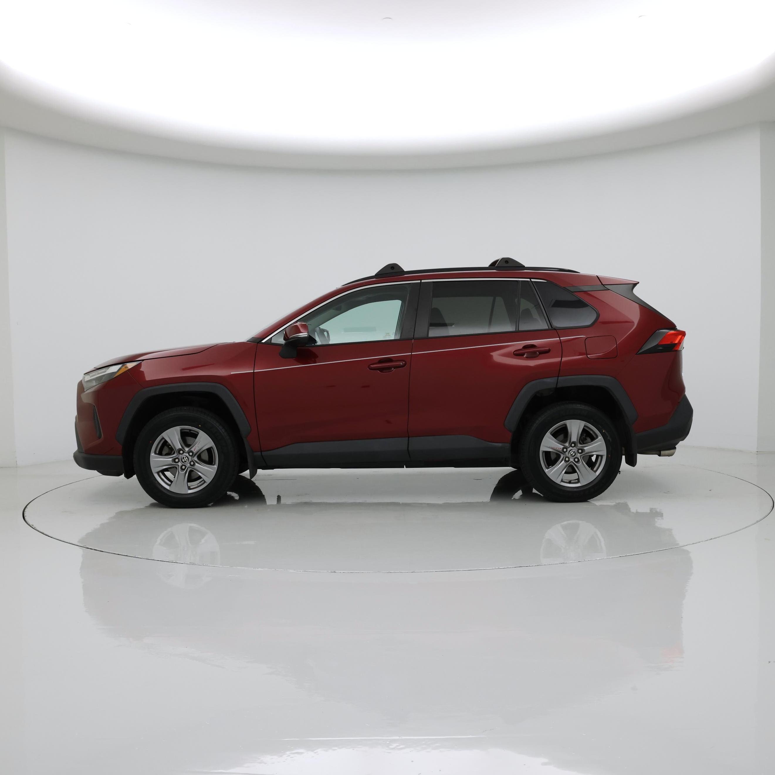 Thumbnail: 2022 Toyota RAV4 - 3