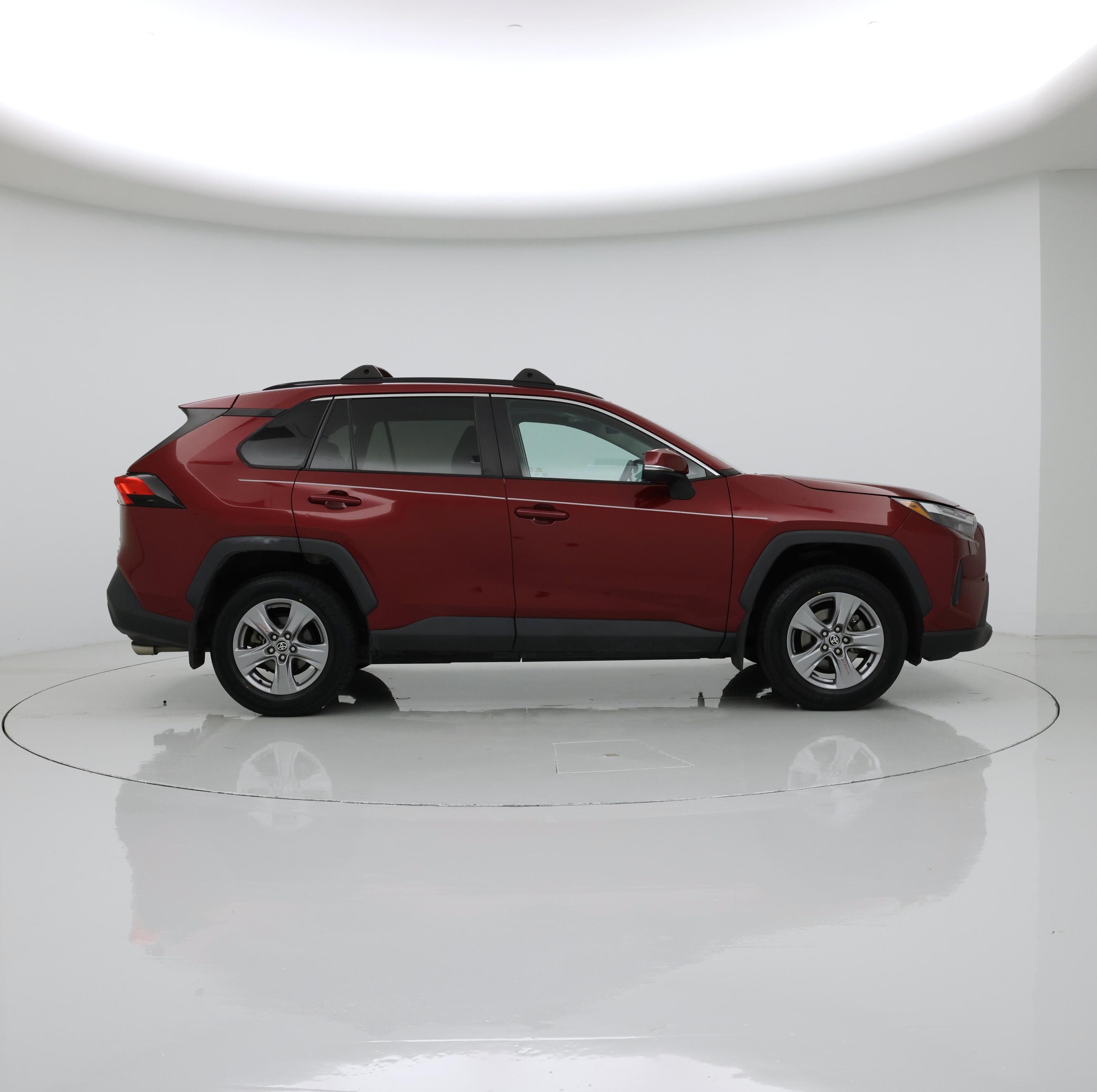 Thumbnail: 2022 Toyota RAV4 - 7