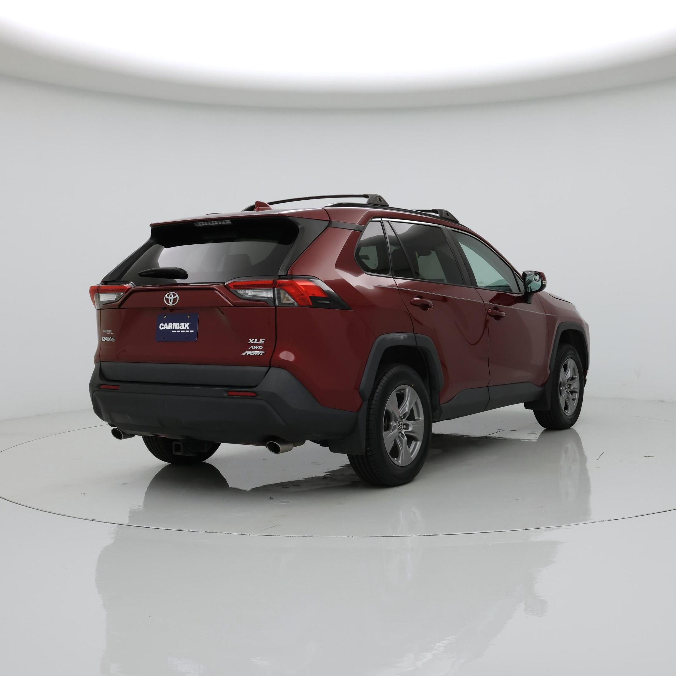 Thumbnail: 2022 Toyota RAV4 - 8