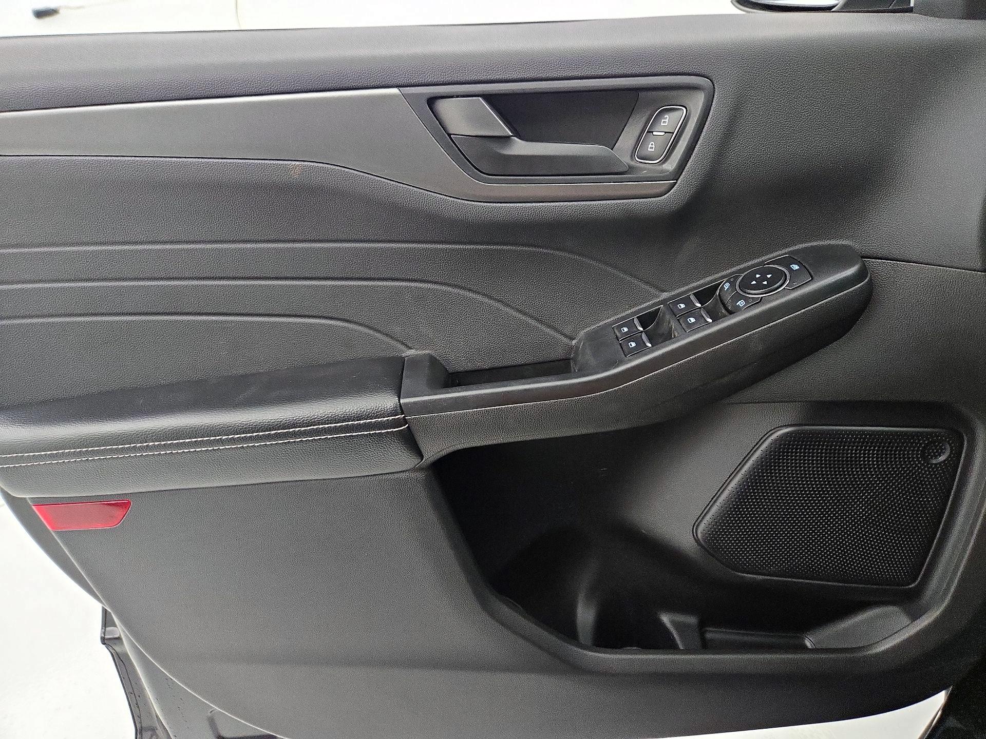 Thumbnail: 2023 Ford Escape - 12