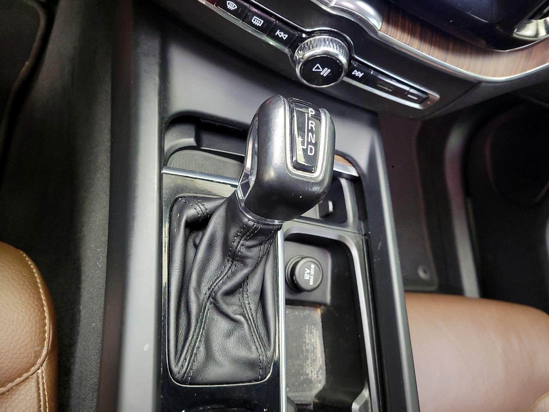 Thumbnail: 2021 Volvo XC60 - 17