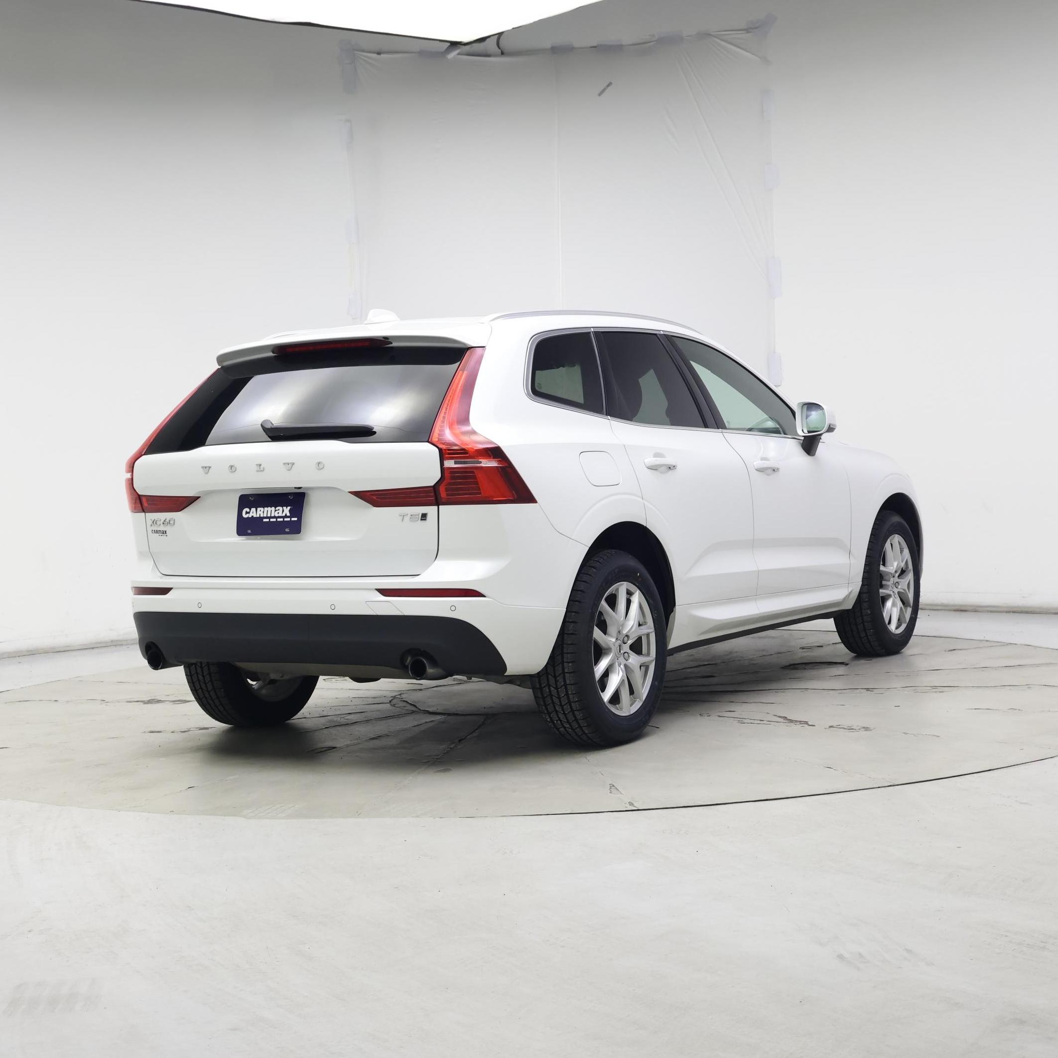 Thumbnail: 2021 Volvo XC60 - 8
