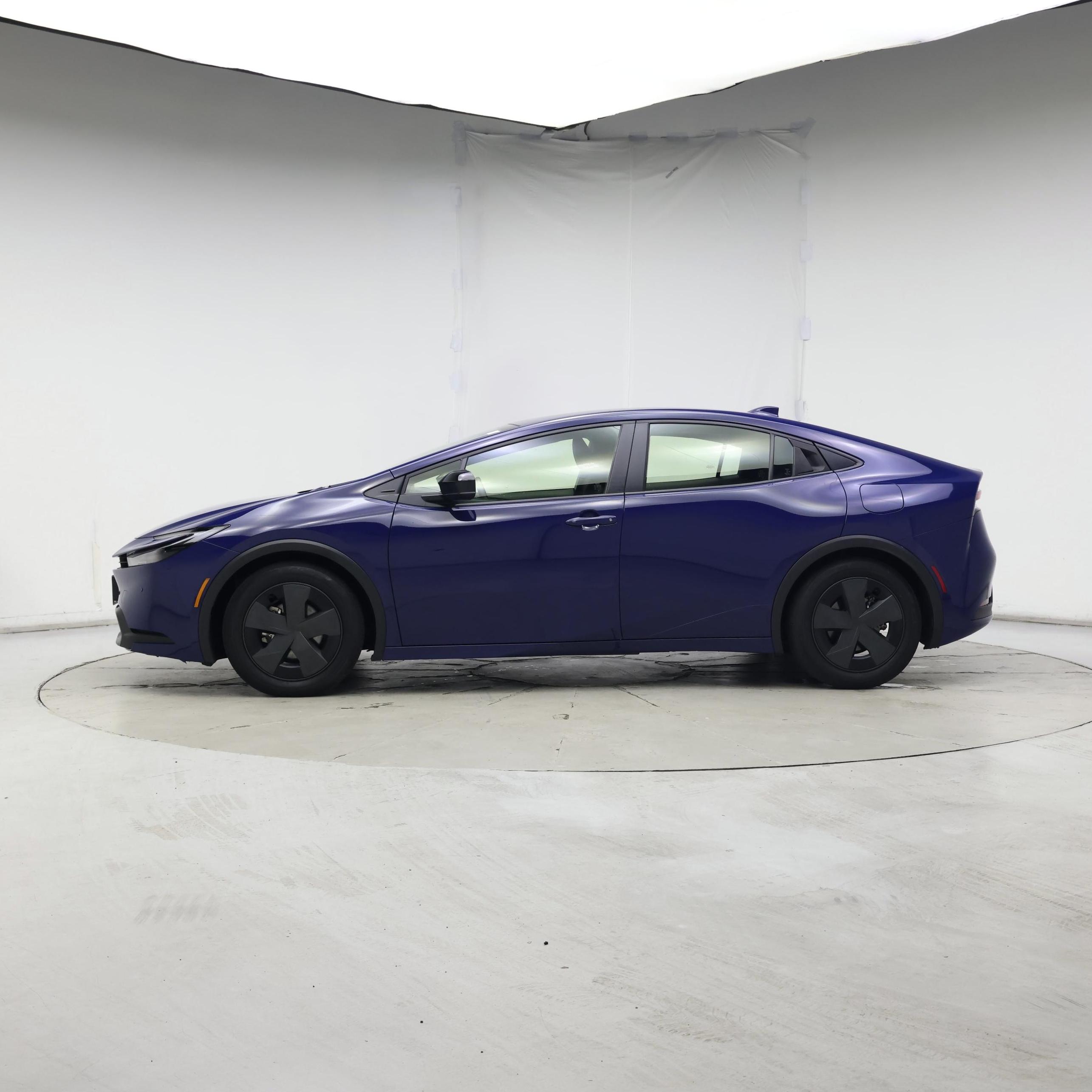 Thumbnail: 2023 Toyota Prius - 3