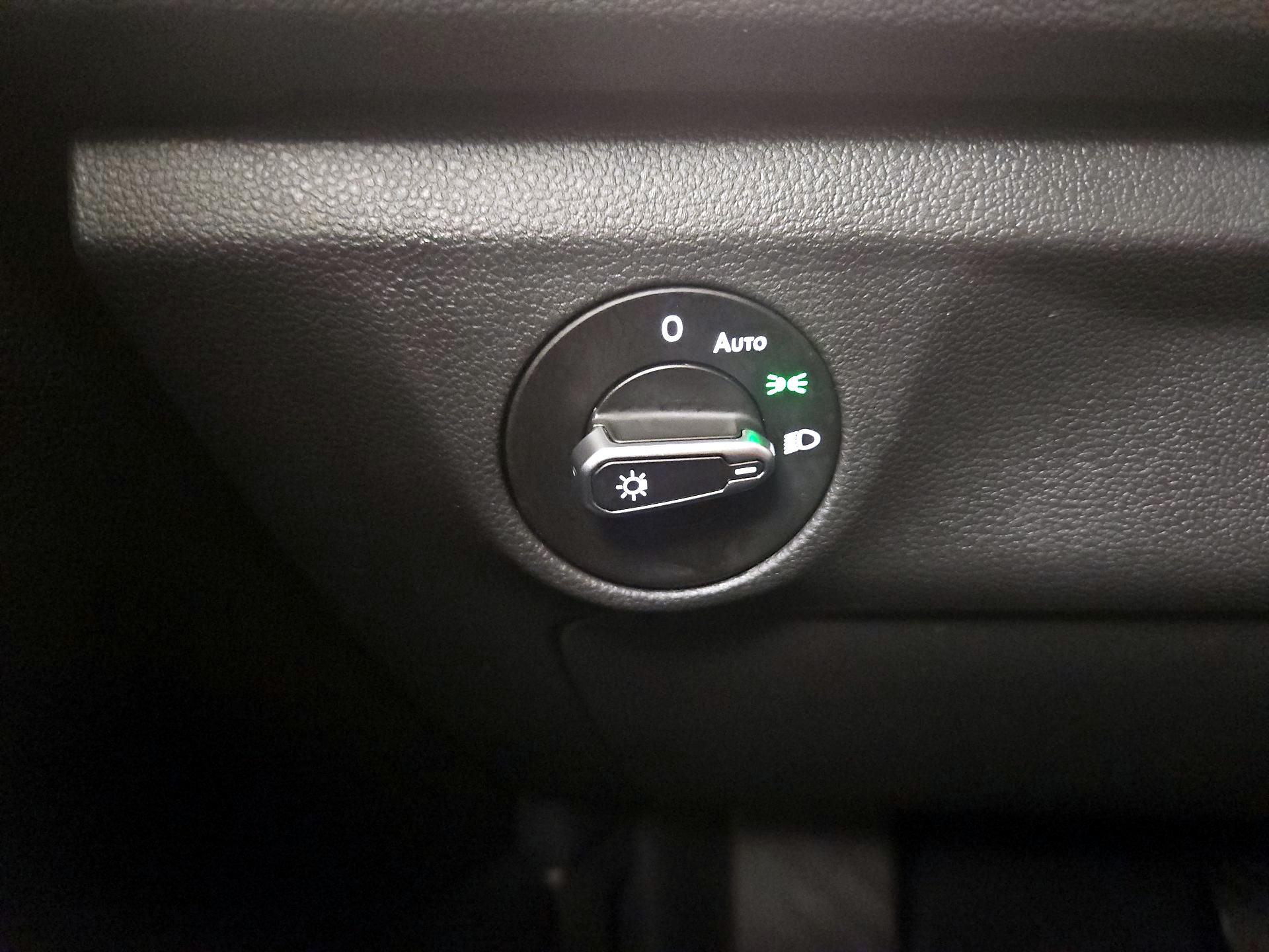 Thumbnail: 2024 Volkswagen Jetta - 13