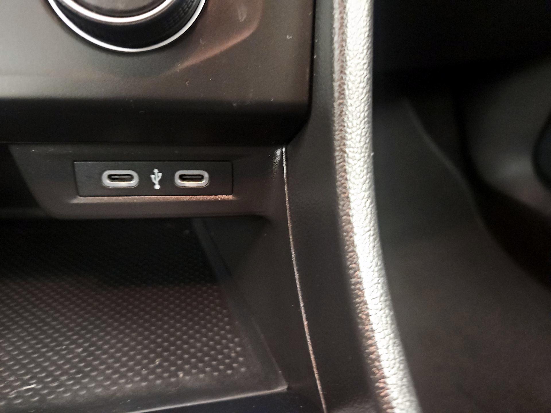 Thumbnail: 2024 Volkswagen Jetta - 18